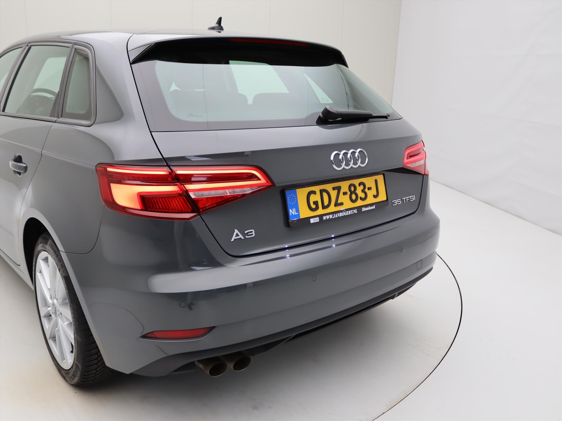 Audi A3 Sportback 35 TFSI 150pk Automaat Platinum Business [ VIRTUAL+LED+NAVI+CRUISE+CLIMATE+STOELVERWARMING ]