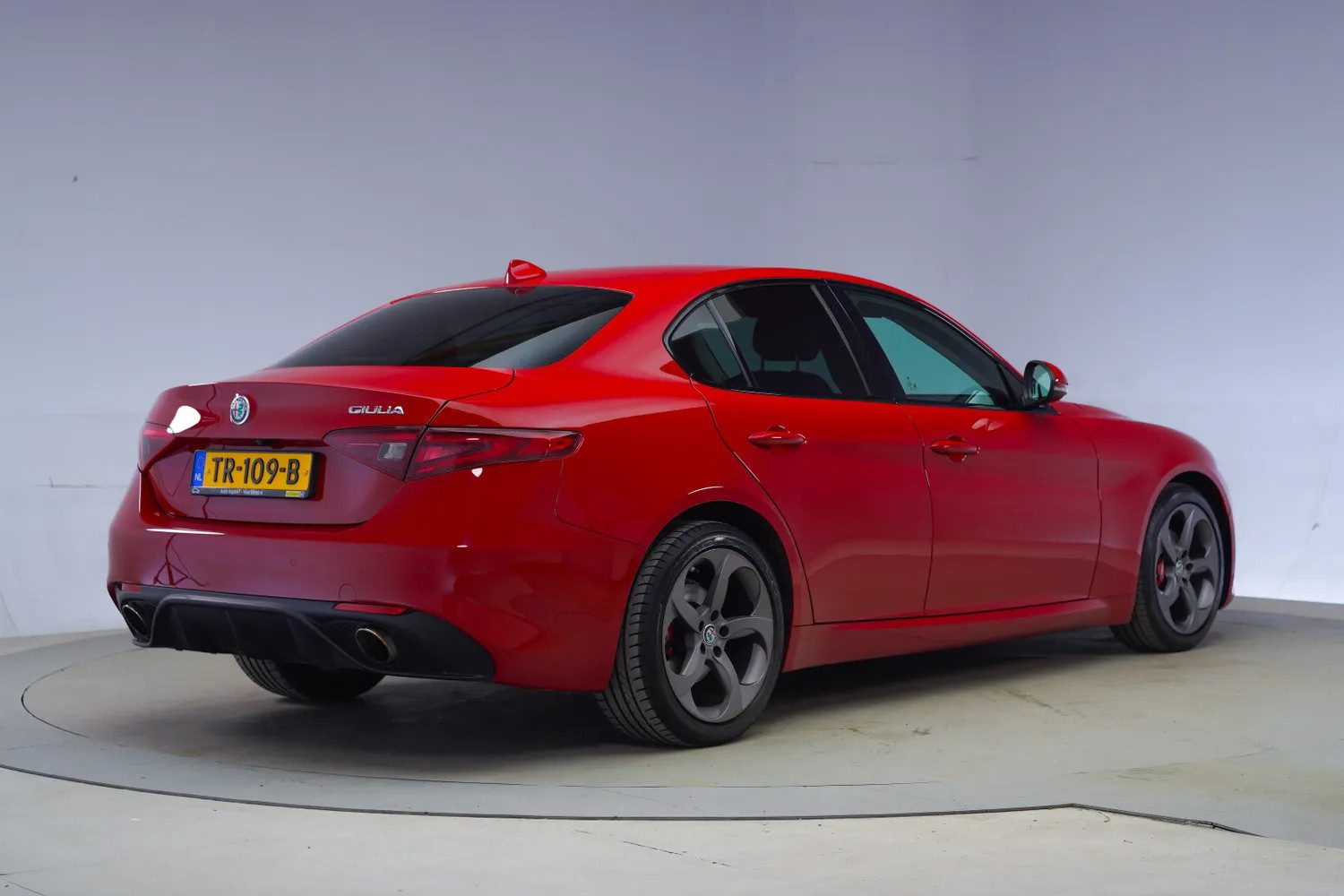 Alfa Romeo Giulia 2.0T Super Veloce Aut. [ Xenon Leder Navi Stoelverwarming ]