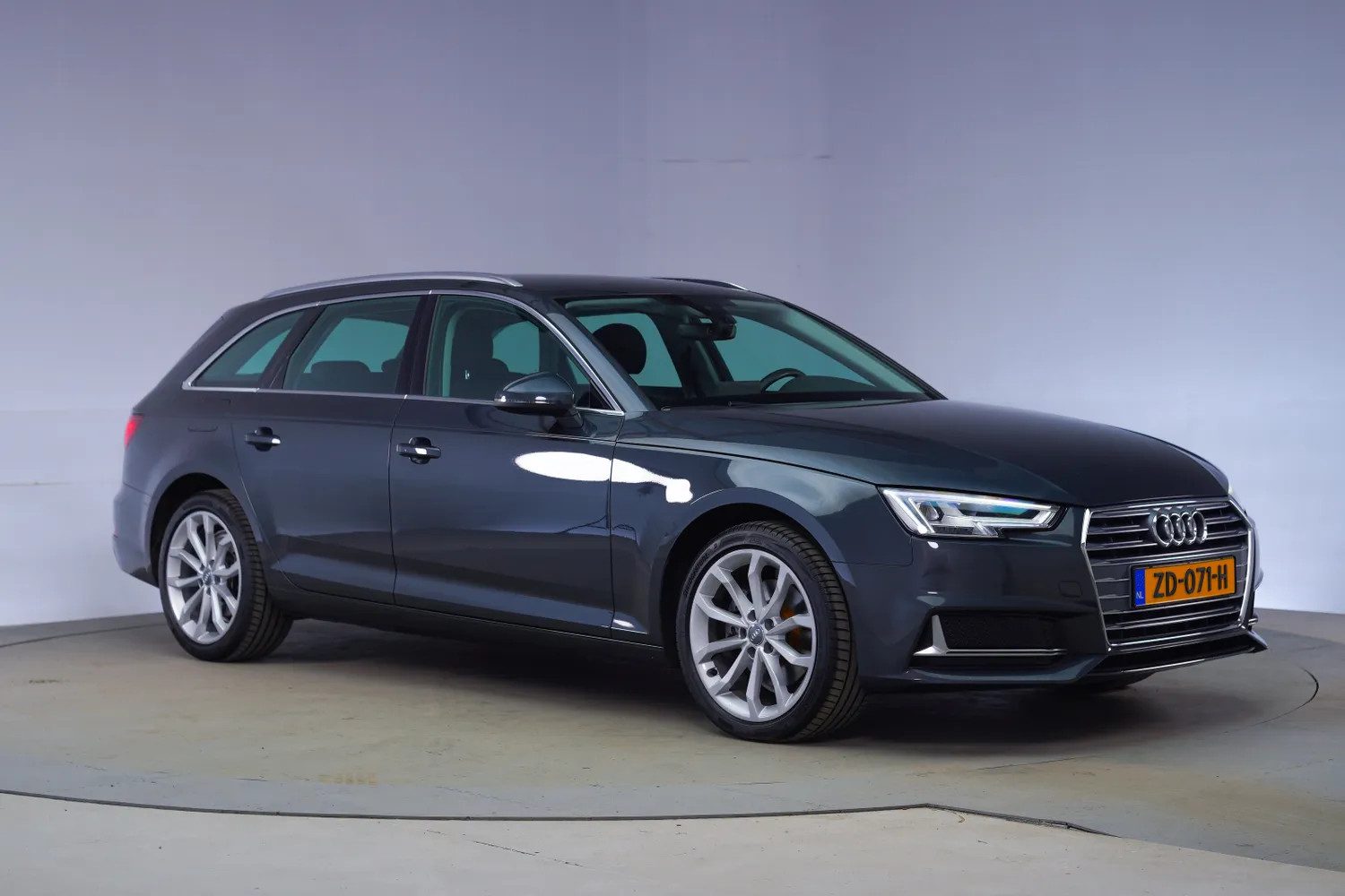 Audi A4 AVANT 30 TDI Sport Edition Aut [ Nav Sportzetels LED ]