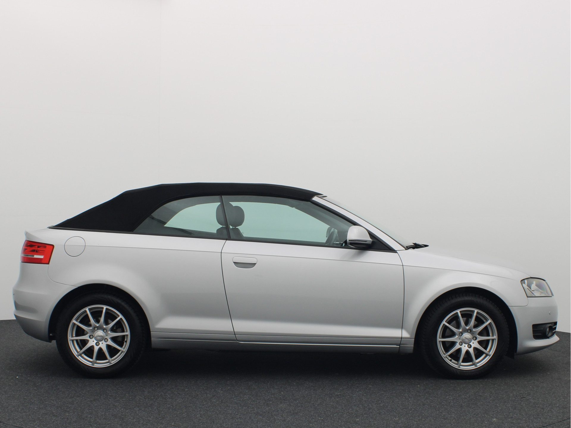 Audi A3 Cabriolet 1.8 TFSI Attraction STOELVERW / CLIMA / PDC / ELEK RAMEN / DEALER OH