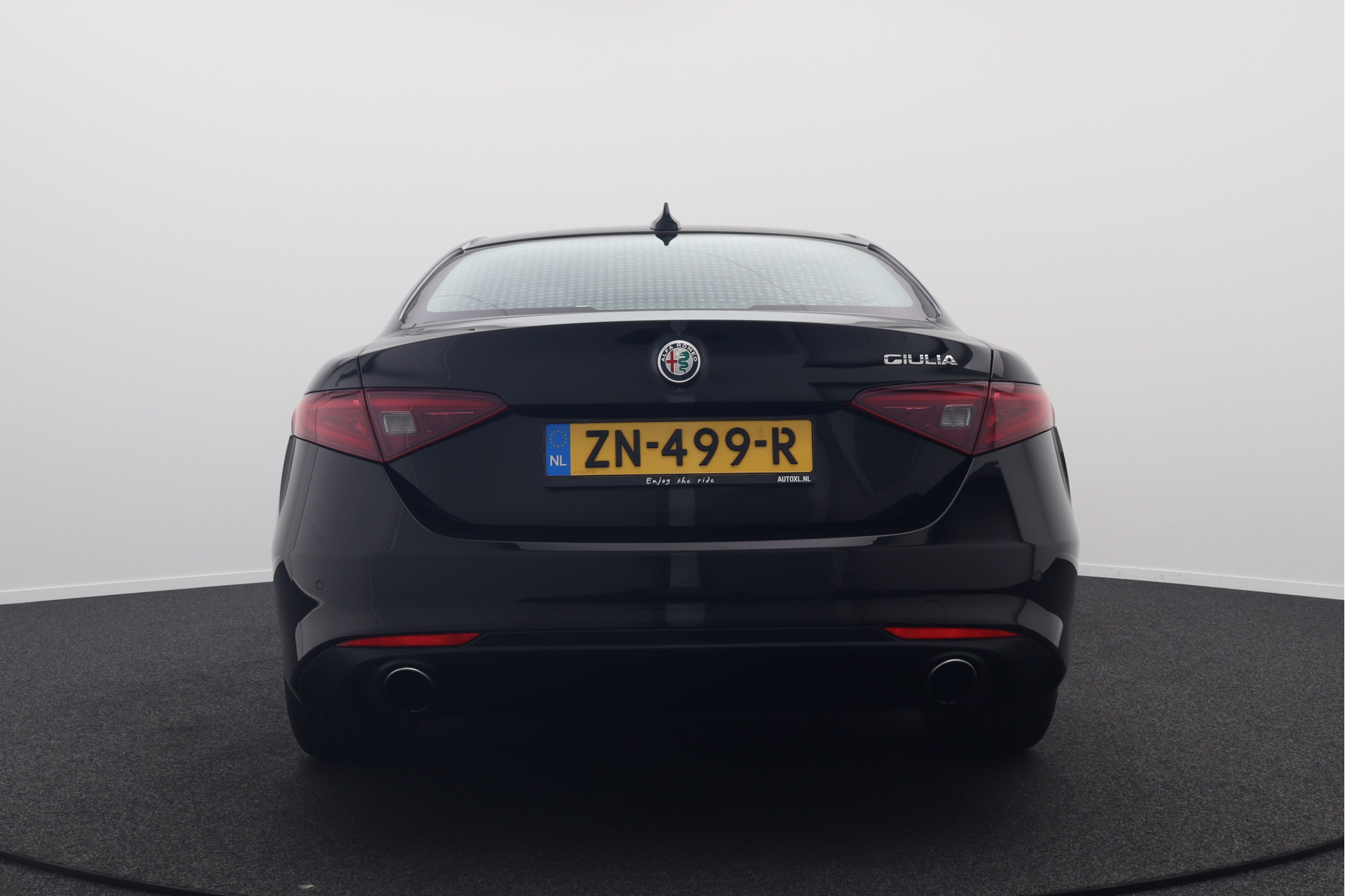 Alfa Romeo Giulia 2.0T AUT. Super 200 PK Leder Navi Park. Sens LMV 17′