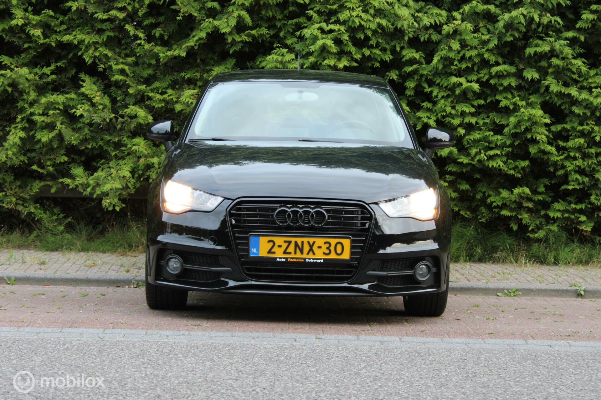 Audi A1 Sportback 1.2 TFSI S-Line Navigatie Airco Cruise control