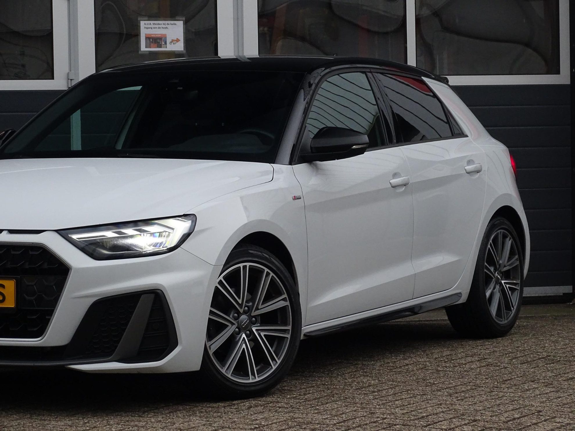 Audi A1 Sportback 30 TFSI S-Line  | CarPlay | Elek Spiegels | Cruise | Camera |