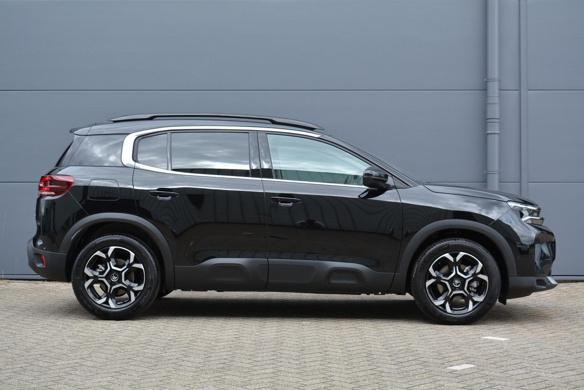 Citroen C5 Aircross PureTech 130pk Automaat Feel | NAVIGATIE | ALCANTARA BEKLEDING |