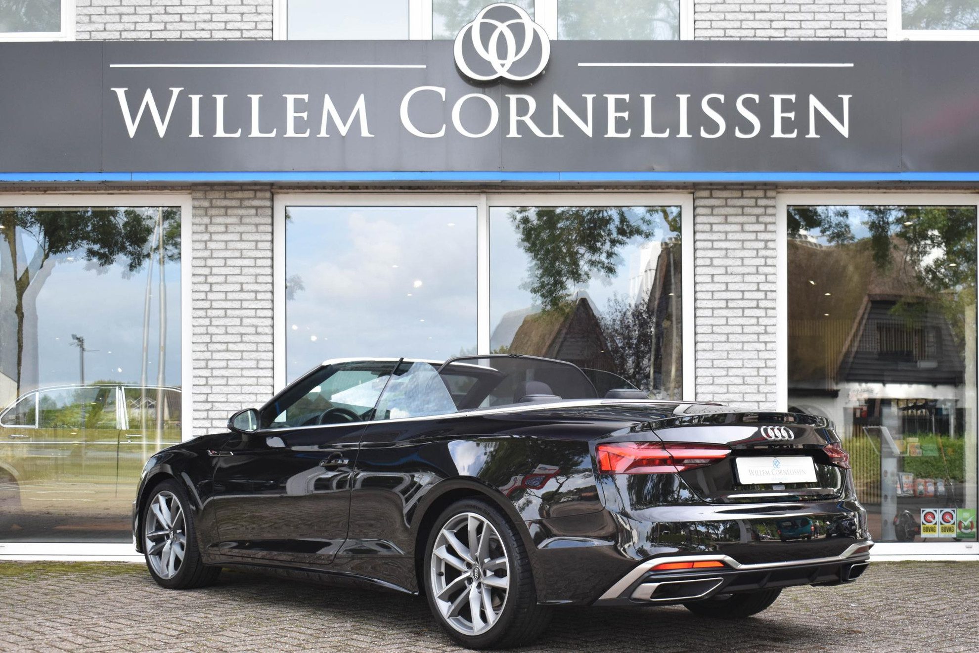 Audi A5 Cabriolet 40 TFSI S edition Virtual Dash Nekverwarming B&O