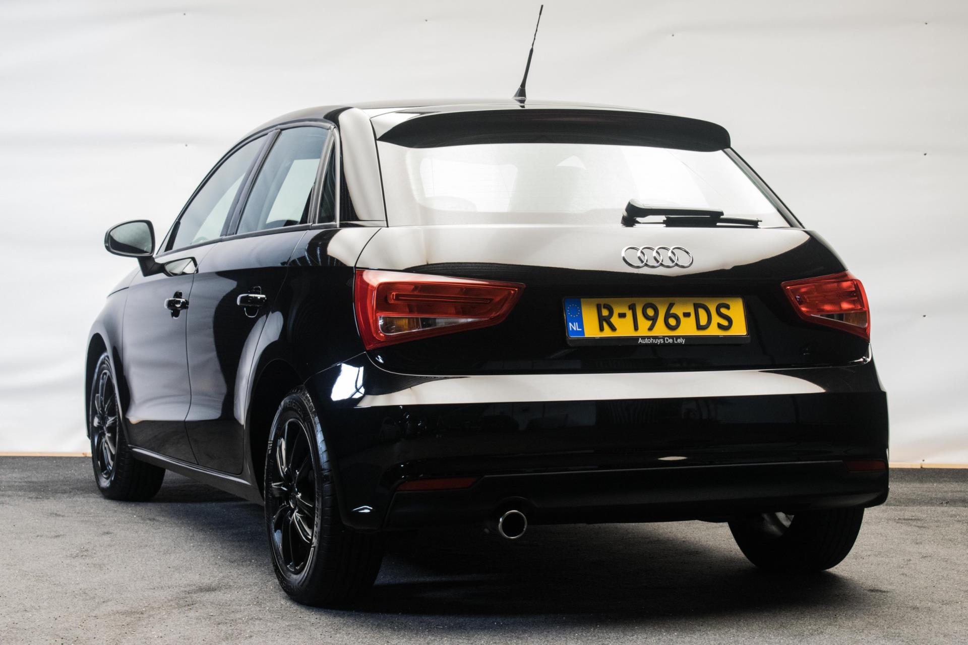 Audi A1 Sportback 1.0 TFSI 140PK Pro Line Sport [ Navigatie Cruise Control Lichtmetalen Velgen Airco ]