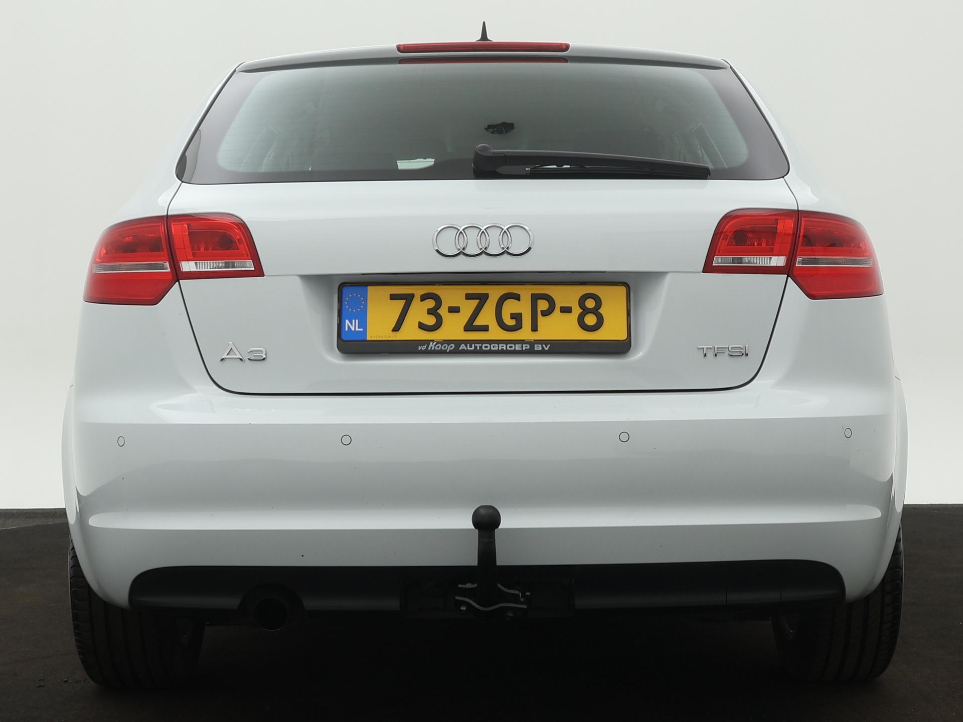 Audi A3 Sportback 1.2 TFSI Attraction Advance Automaat |Navigatie |Trekhaak |Lm Velgen