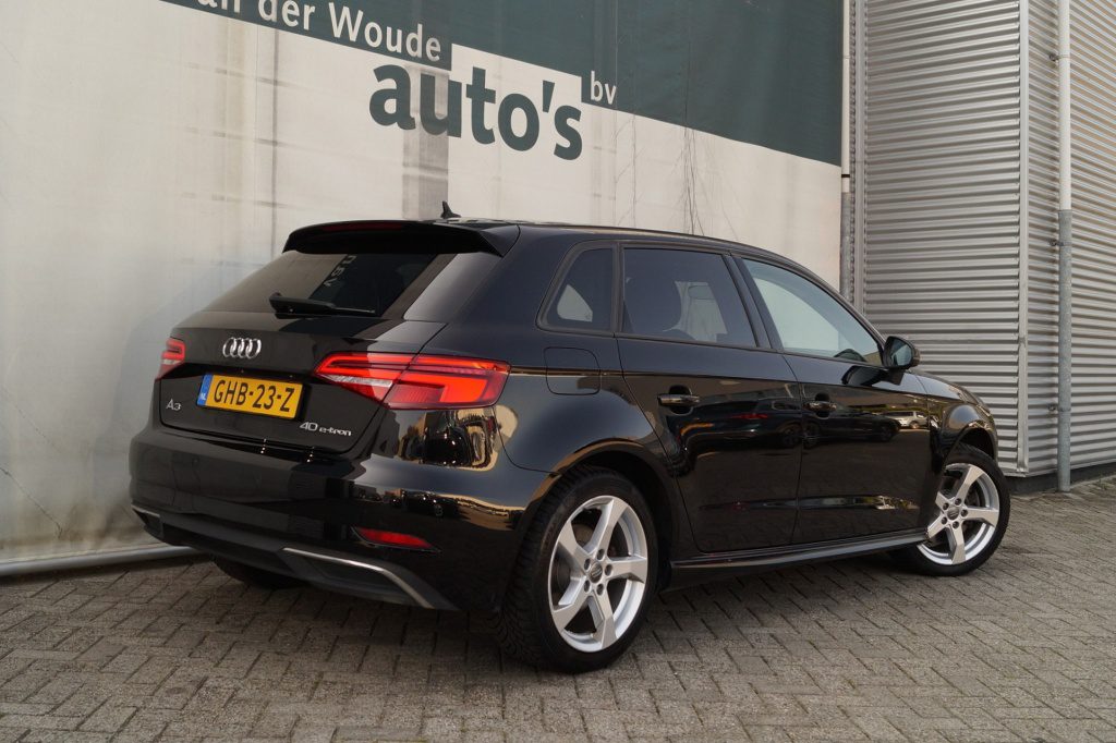 Audi A3 Sportback 40 TFSI e-tron Sport Edition -LEER-NAVI-LED