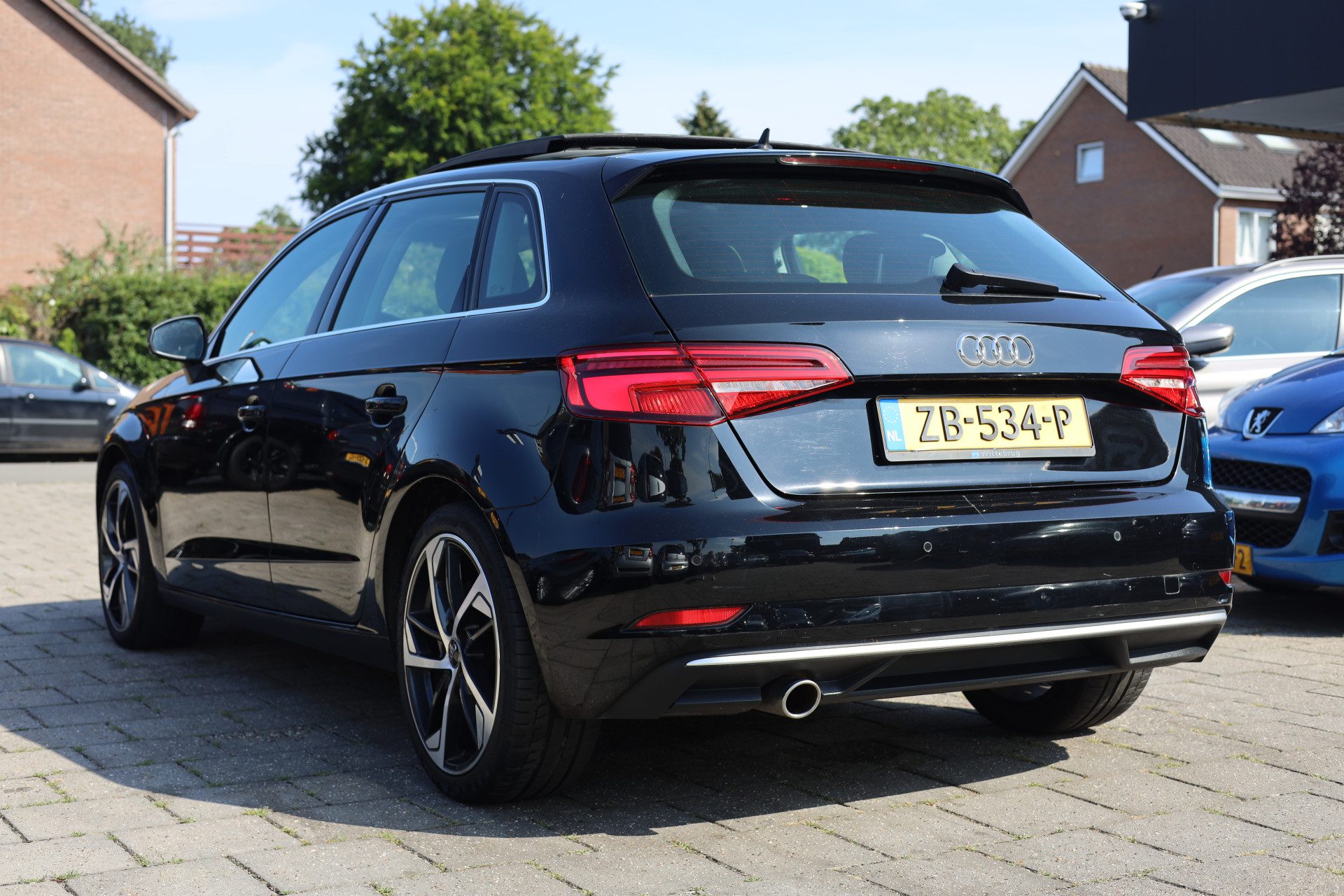 Audi A3 Sportback 30 TFSI AUTOMAAT | SPORT | PANO | NAVI | LED | 18 INCH