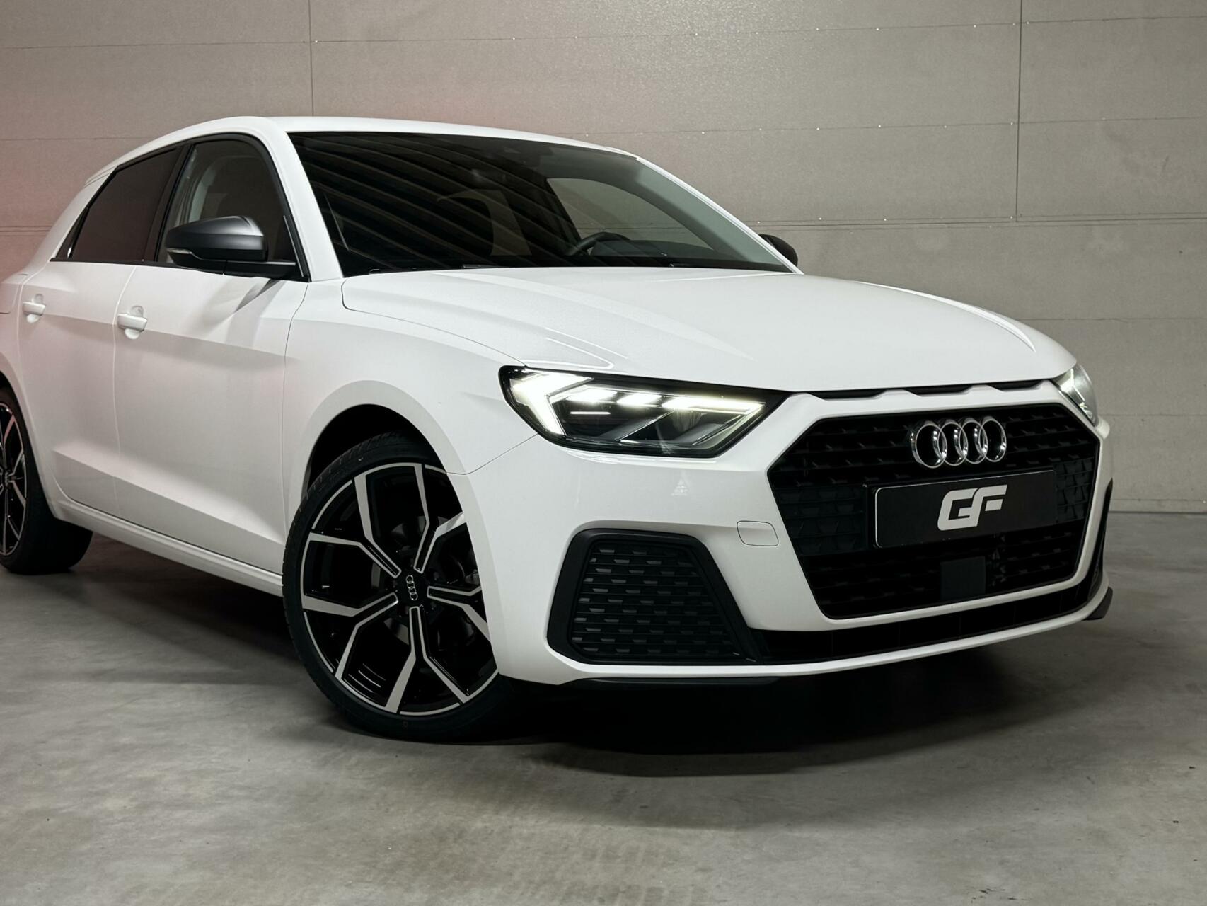 Audi A1 Sportback 30 TFSI S-Line 18” Virtual  CarPlay NAP