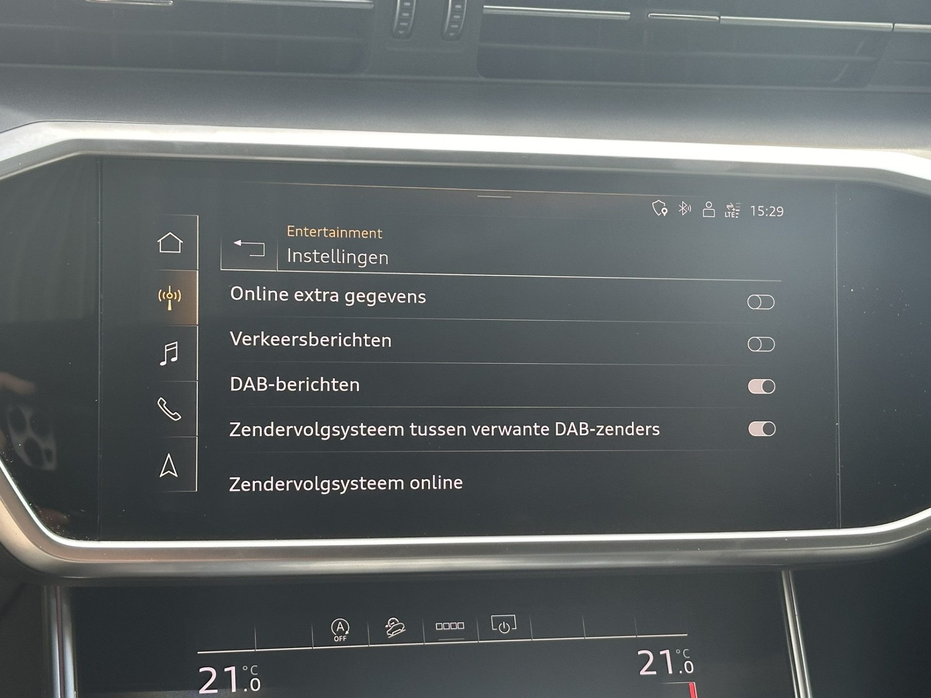 Audi A6 Allroad quattro 45 TDI | LED | PANO | Keyless | Luchtvering | Apple Carplay | Stoelen- Stuur en achterbank verwarmd | Trekhaak .