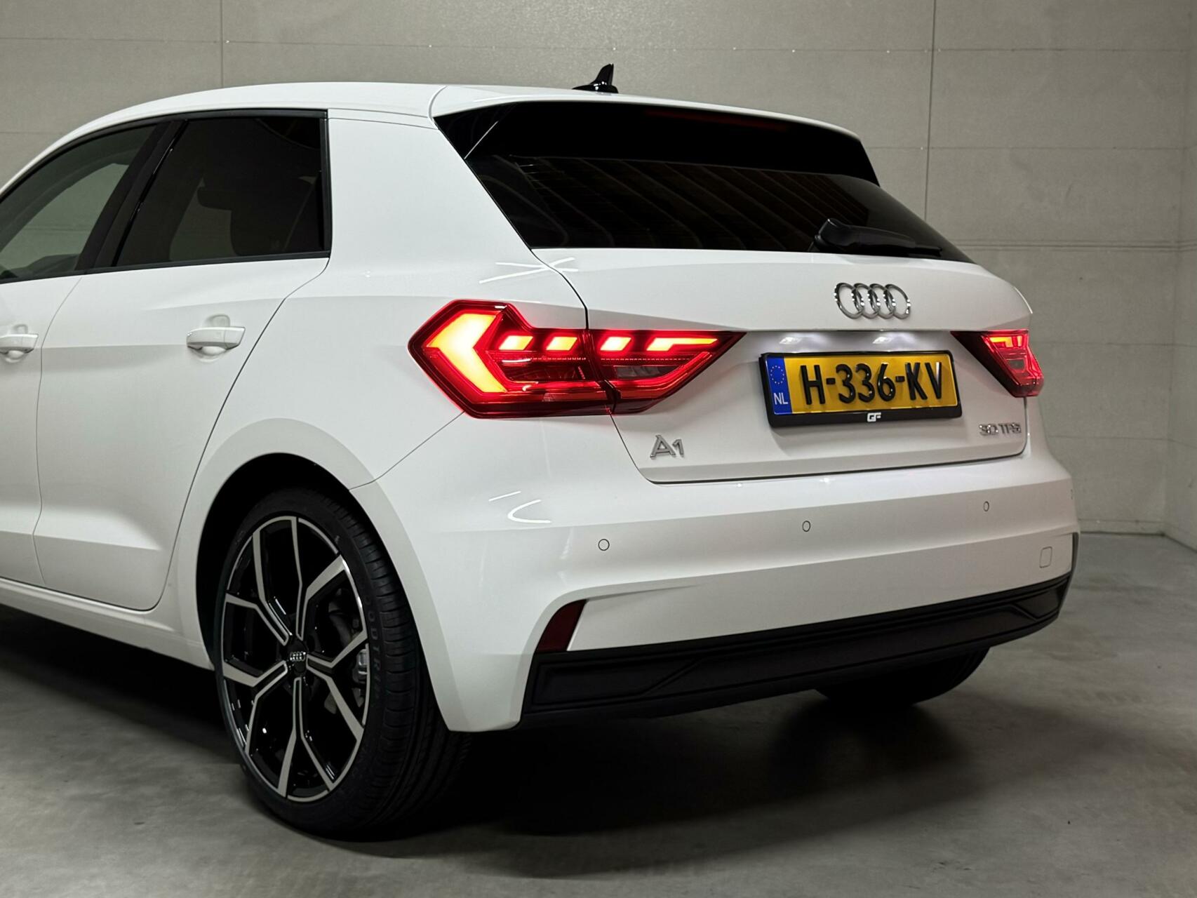 Audi A1 Sportback 30 TFSI S-Line 18” Virtual  CarPlay NAP