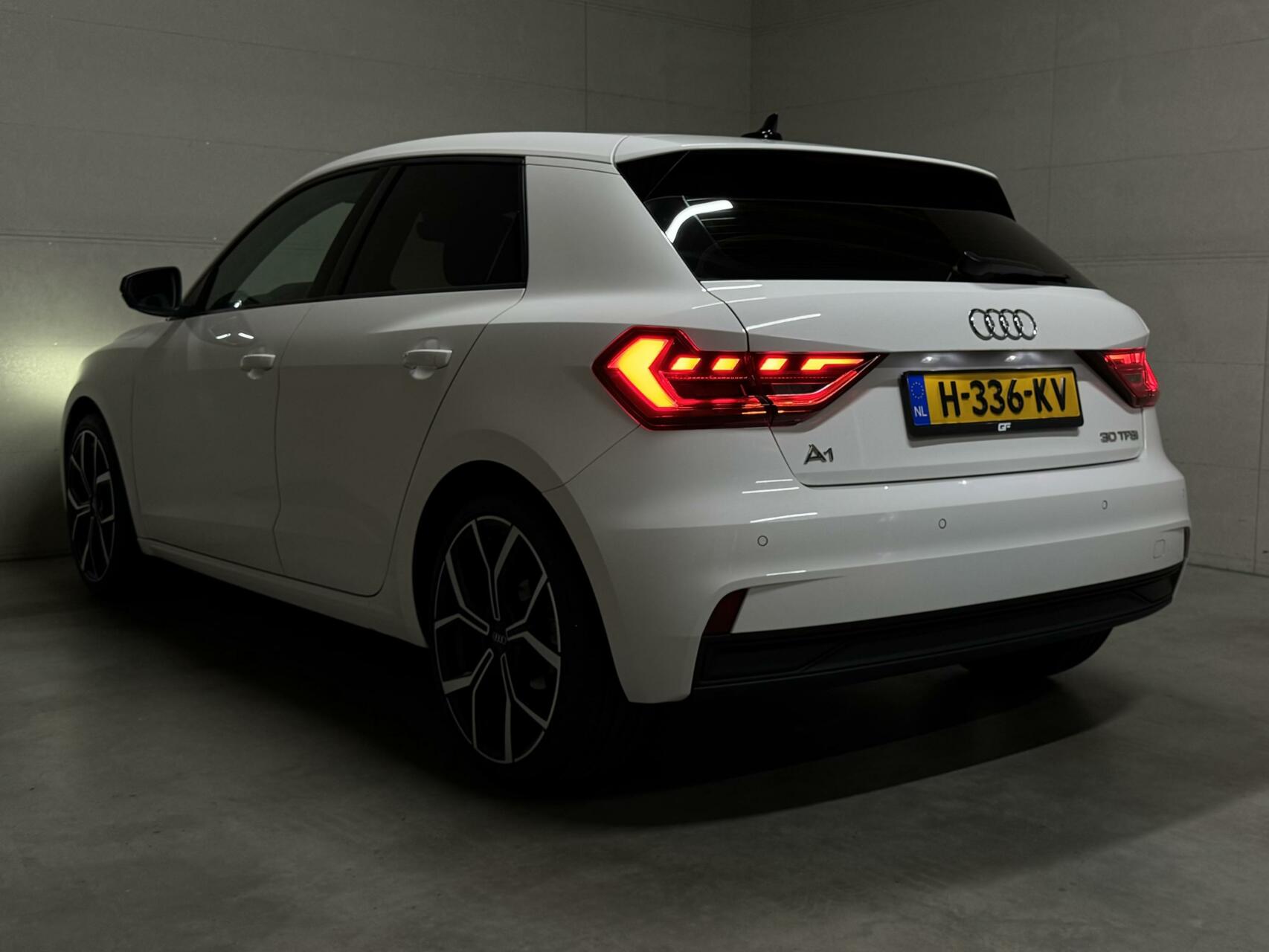 Audi A1 Sportback 30 TFSI S-Line 18” Virtual  CarPlay NAP