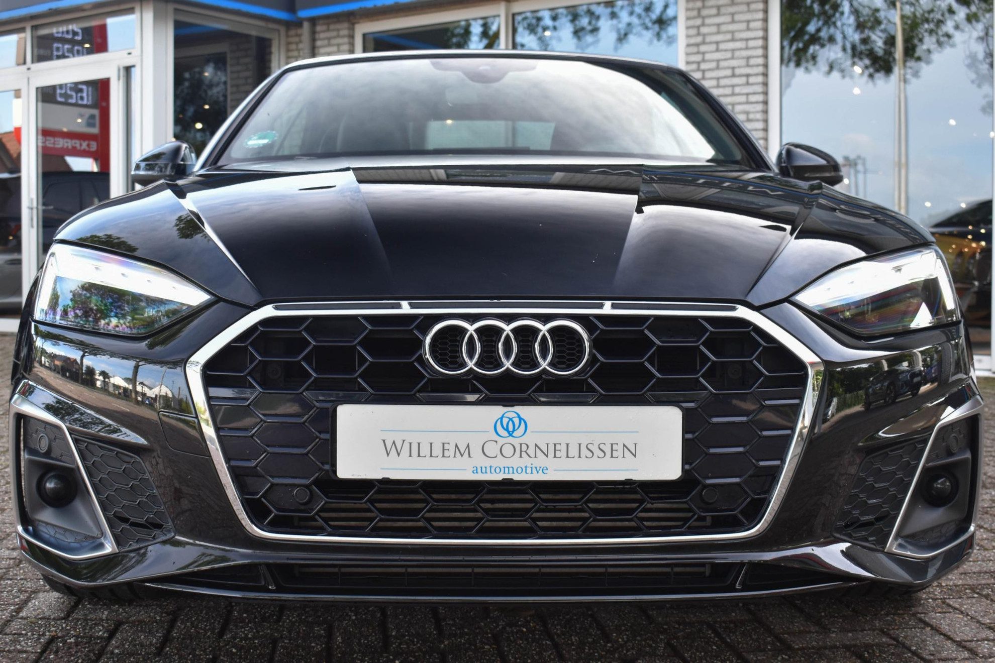 Audi A5 Cabriolet 40 TFSI S edition Virtual Dash Nekverwarming B&O