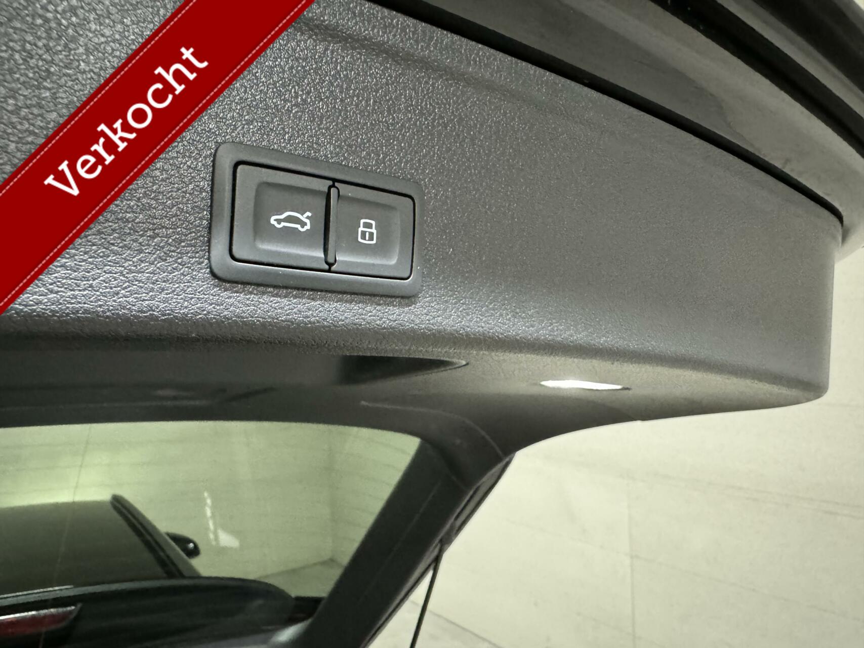 Audi A4 Avant 40 TFSI Black Edition S-Line Virtual CarPlay