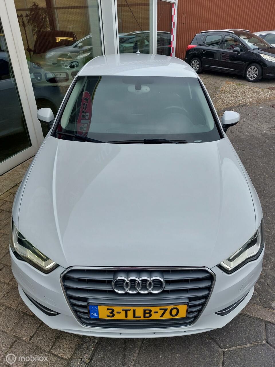 Audi A3  1.6 TDI ultra Attraction Pro Line