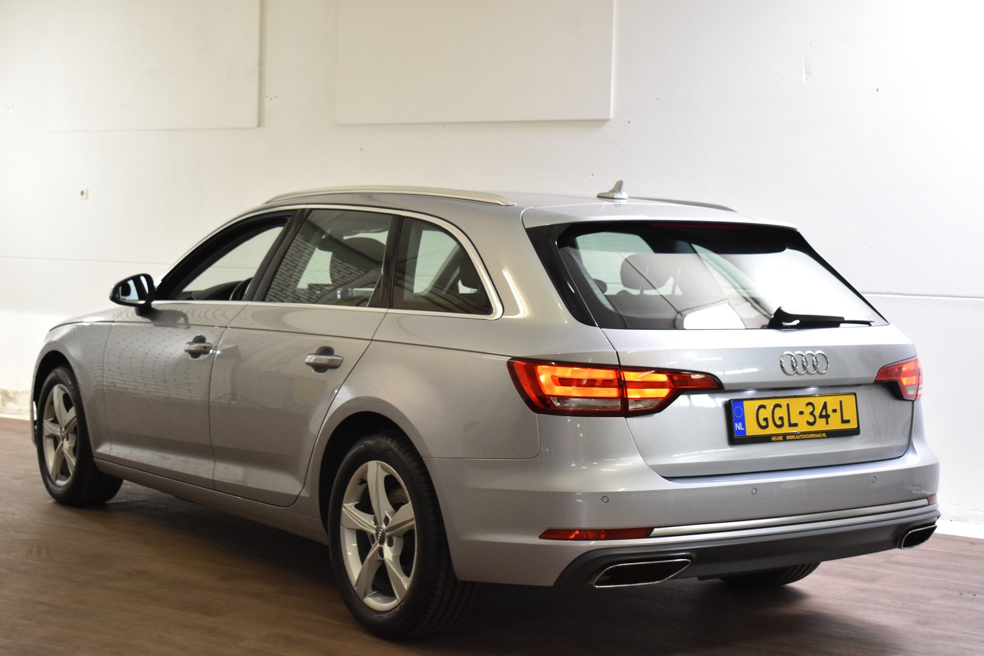 Audi A4 Avant 35 TFSI 2.0 150PK PRO-LINE SPORT NAVI/PDC/ECC