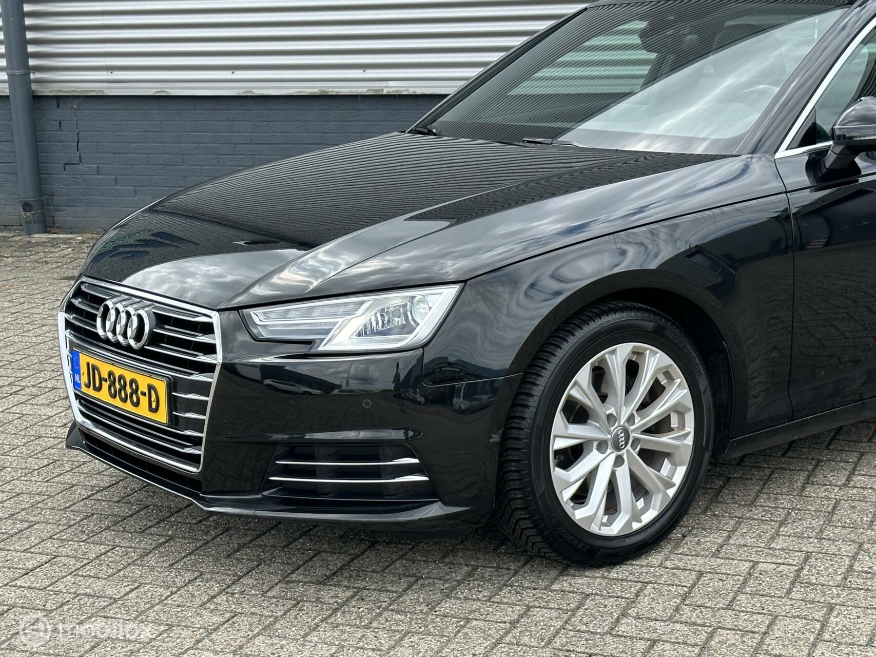 Audi A4 Avant 2.0 TDI Design Pro Line TREKHAAK