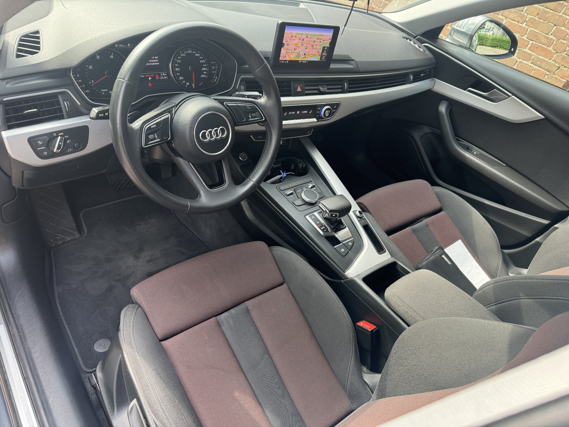 Audi A4 Avant 2.0 TDI Autom/Tiptr Sport Lease Edition Navi/Stoelverw/Clima/LMV