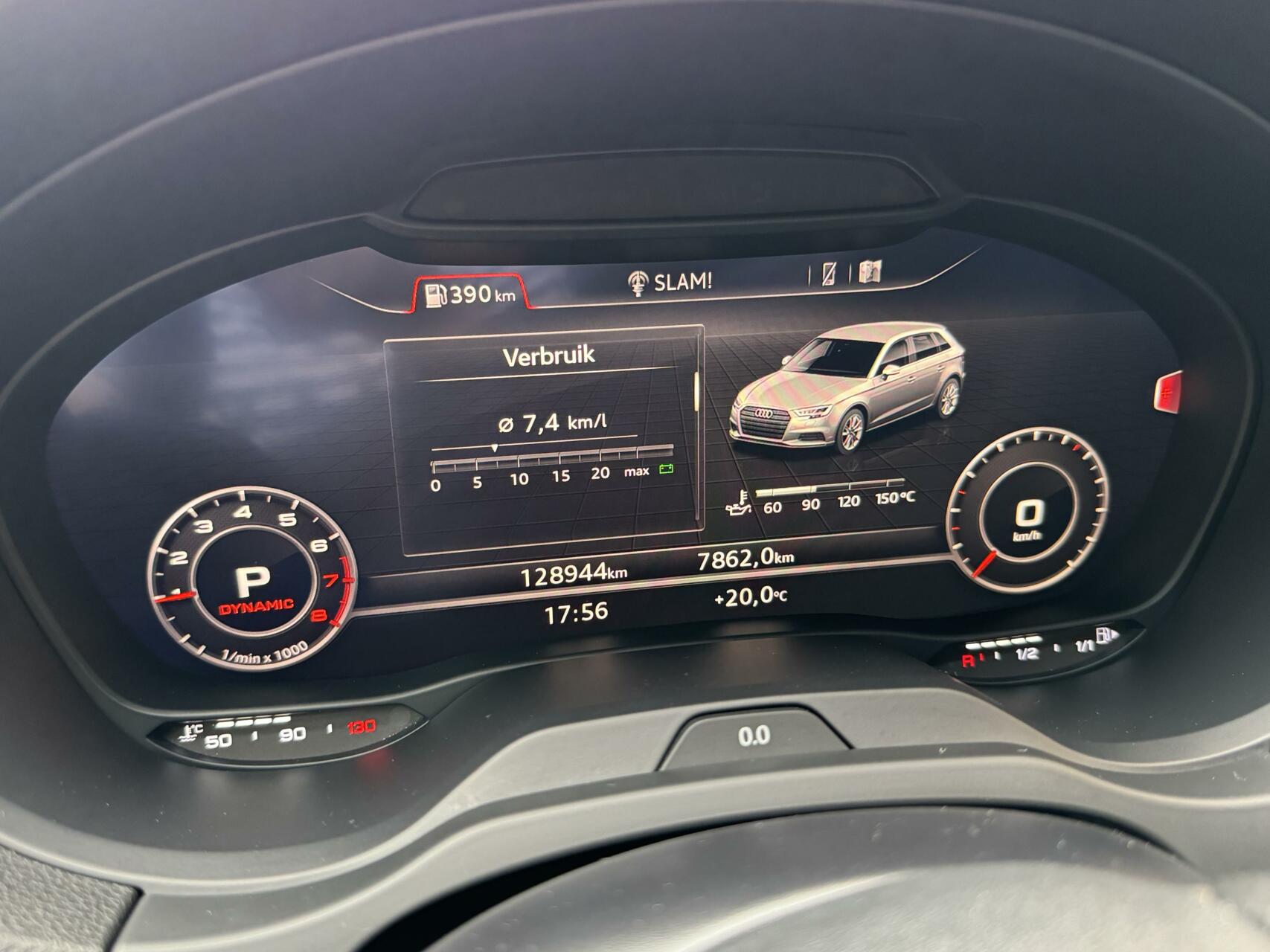 Audi A3 Sportback 35 TFSI 150pk S-tronic | S-line | Navi | DAB | Zwart optiek | Getint glas | Stoelverwarming | Apple CarPlay | Parkeersensoren achter