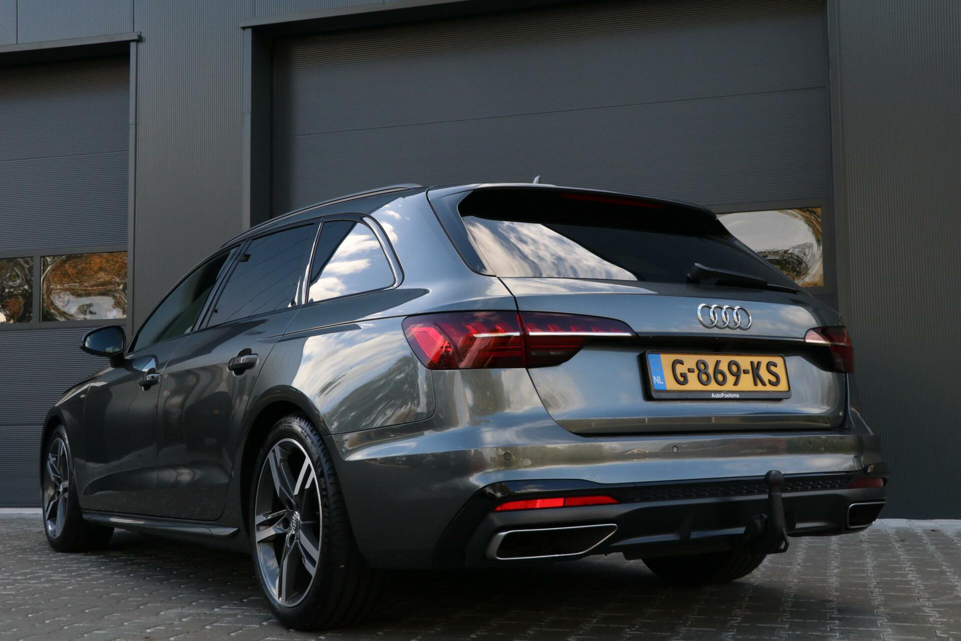 Audi A4 Avant 35 TFSI 2x S-Line Black VirtualDash Camera Led Sportzetels Blindspot Sfeerverlicht Trekhaak nw model BJ2019