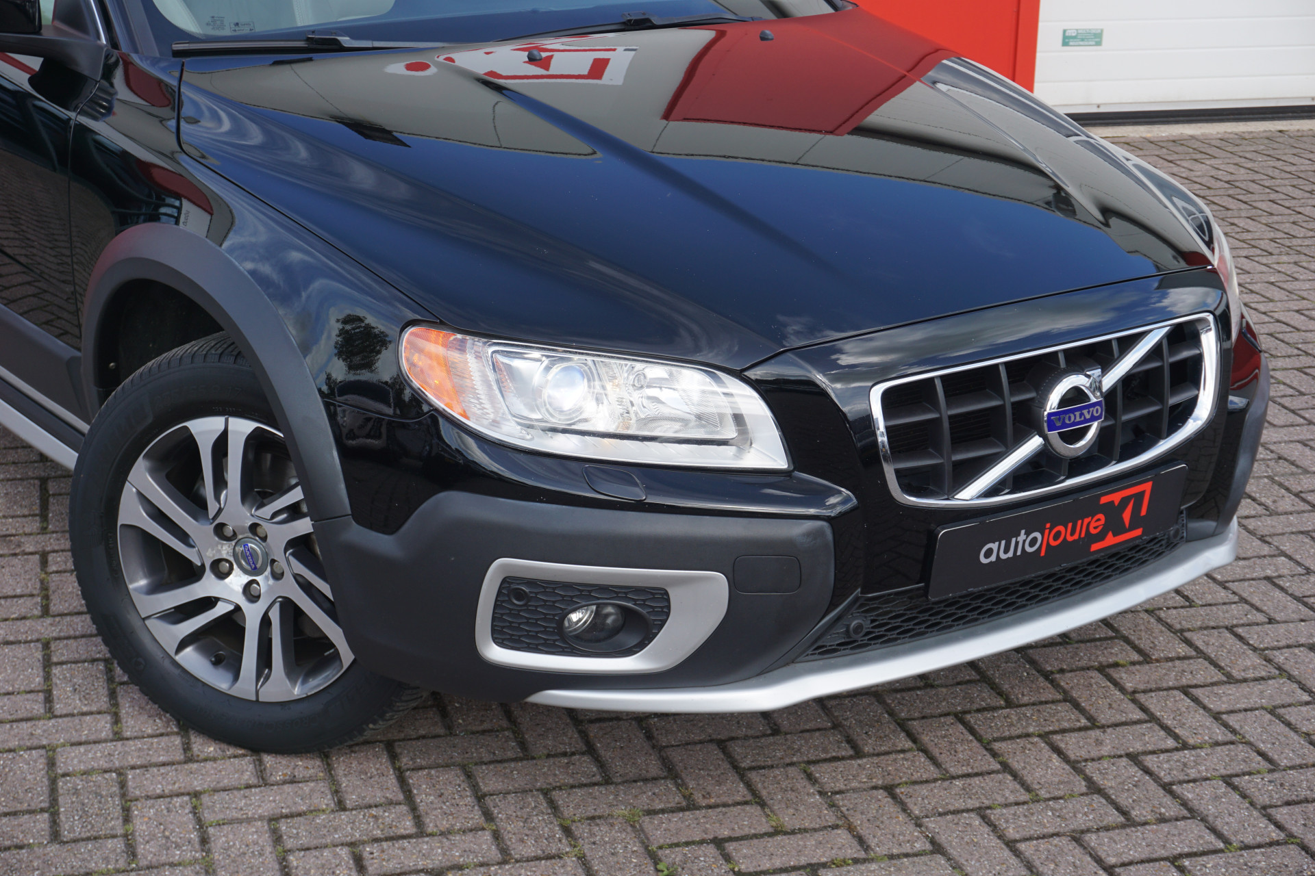 Volvo XC70 2.0 D3 FWD Limited Edition | 5-Cilinder | Schuidak | Leder | Trekhaak | Origineel NL |