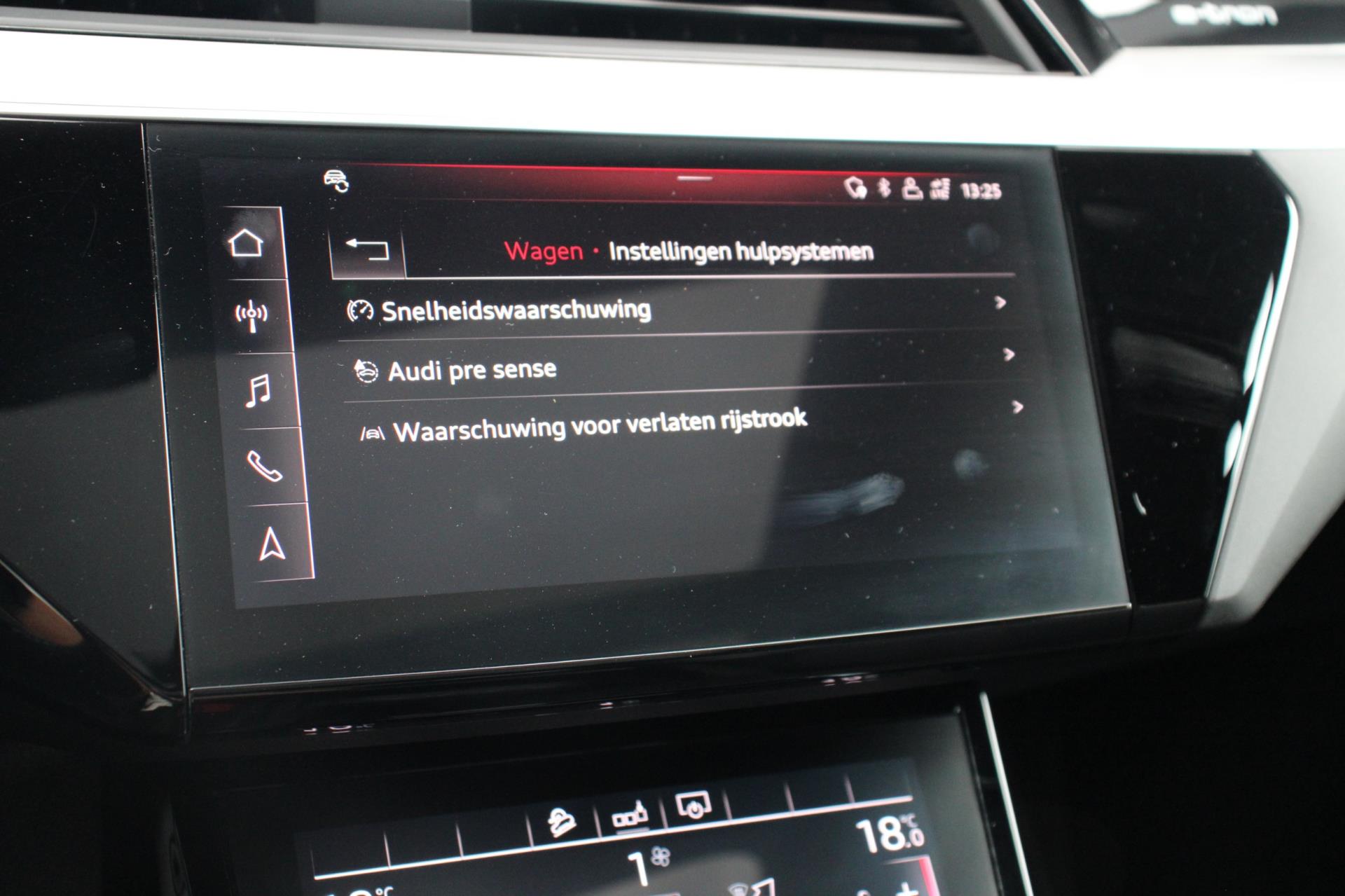 Audi E-tron 55 Quattro Advanced 1e Eig Luchtvering Virtual Pano S-Line Black Optic 20”