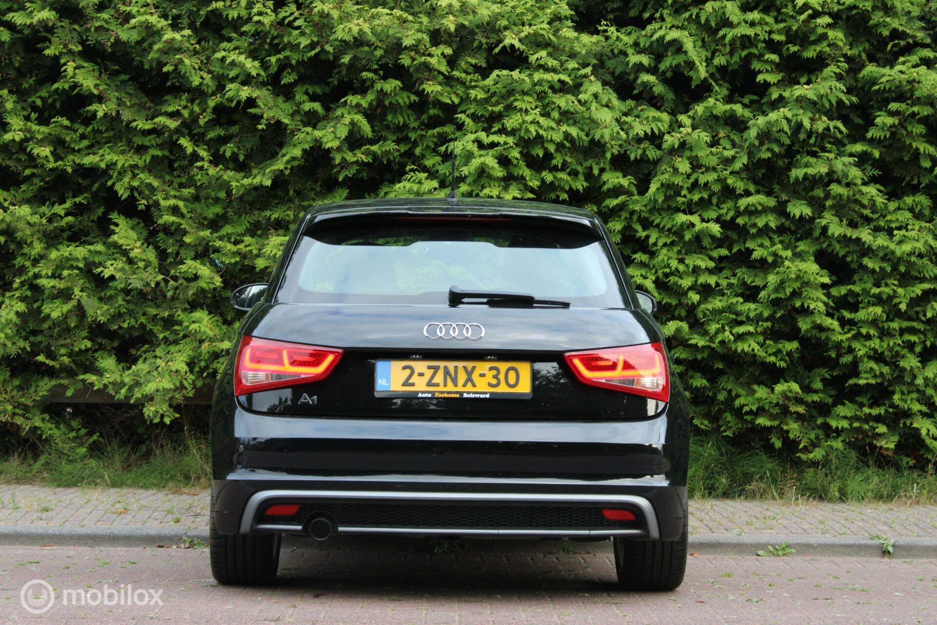 Audi A1 Sportback 1.2 TFSI S-Line Navigatie Airco Cruise control