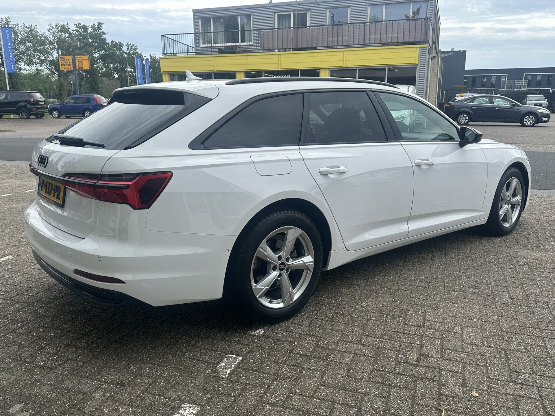 Audi A6 Avant 40 TDI 204pk Advanced edition | LED | Sportstoelen elekt. verstelbaar | 360 gr. Camera | Apple Carplay | Navi