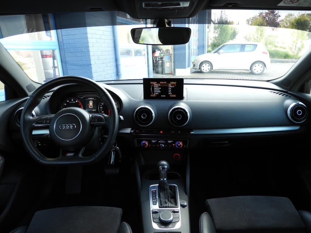 Audi A3 Sportback 1.2 TFSI Ambition Sport Edition 3x S-line