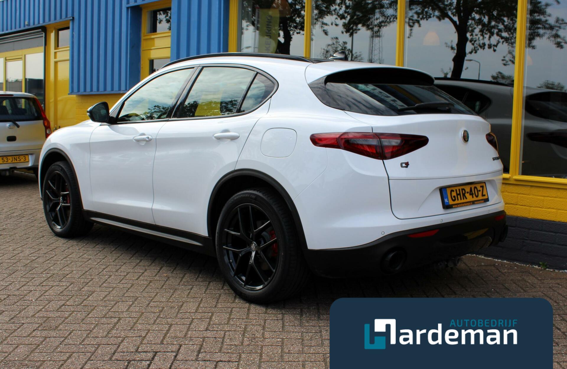 Alfa Romeo Stelvio 2.0 T AWD B-Tech Panorama