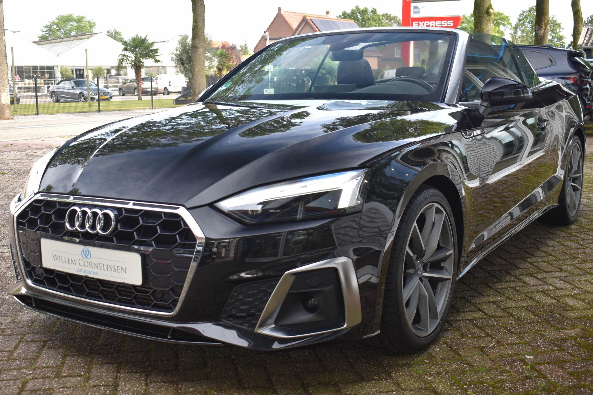 Audi A5 Cabriolet 40 TFSI S edition Virtual Dash Nekverwarming B&O