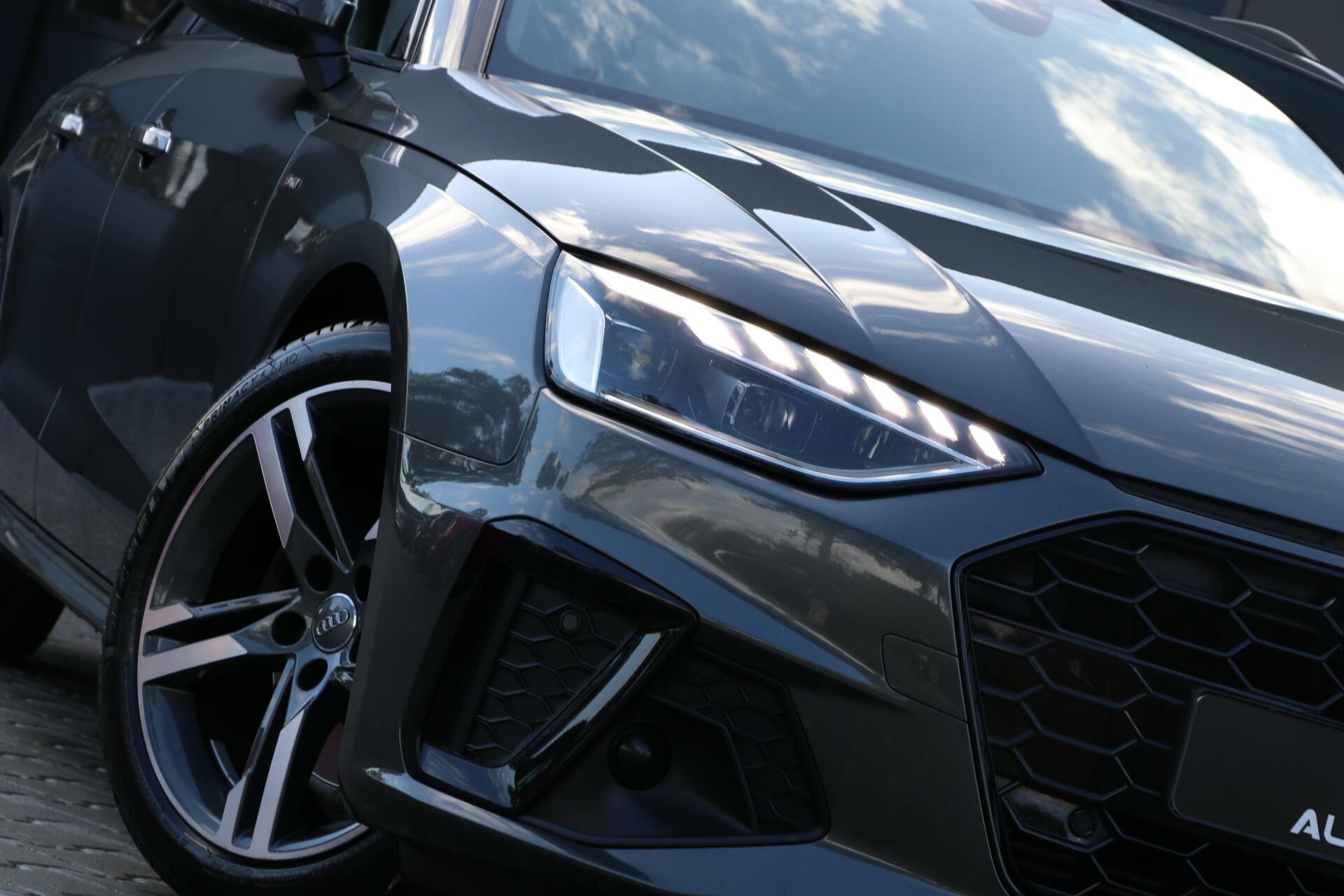 Audi A4 Avant 35 TFSI 2x S-Line Black VirtualDash Camera Led Sportzetels Blindspot Sfeerverlicht Trekhaak nw model BJ2019