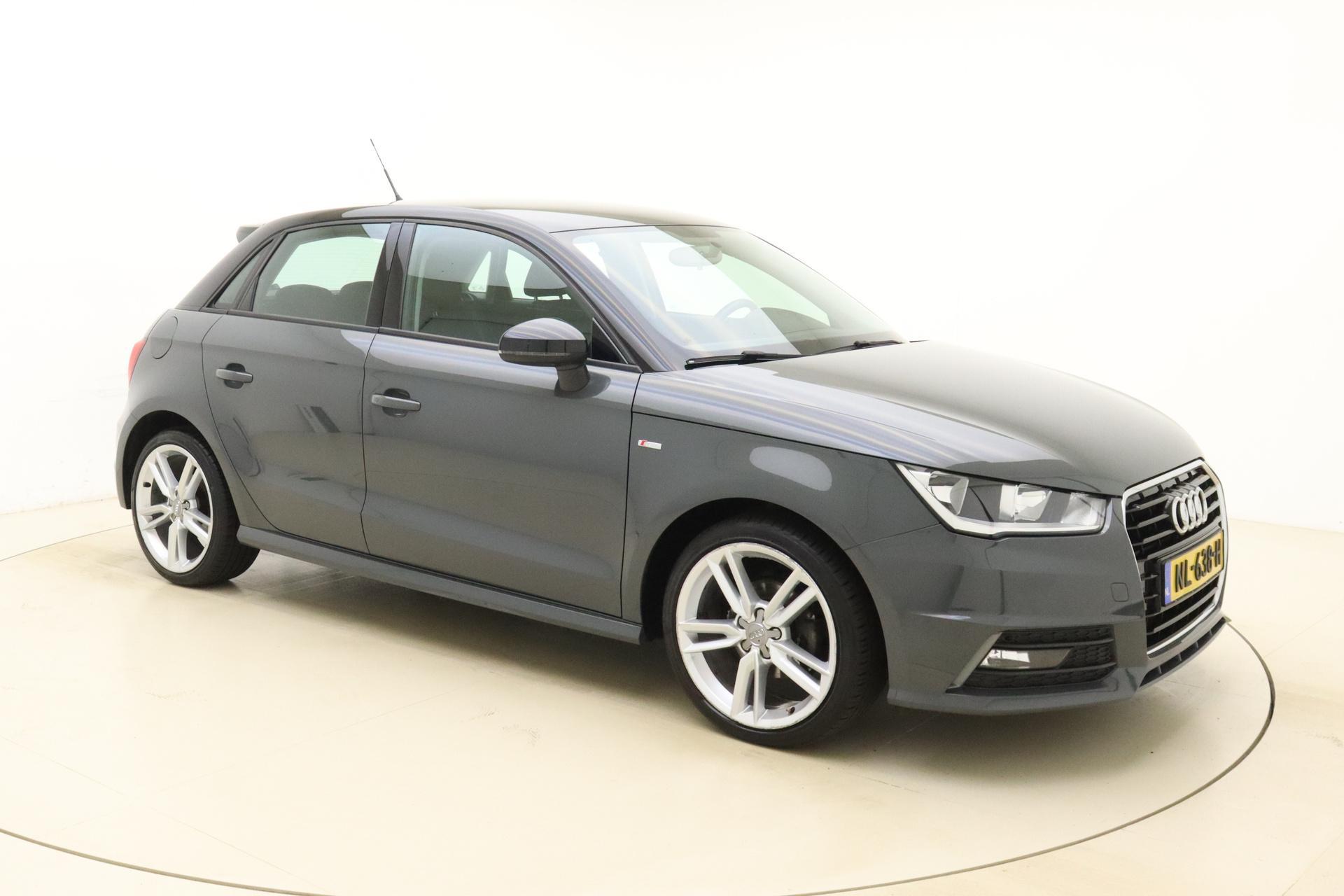 Audi A1 Sportback 1.0 TFSI Adrenalin | Navigatie | S-line exterieur | Lichtmetalen velgen | 5 Deuren | Nette auto | Cruise control | Zwart dak