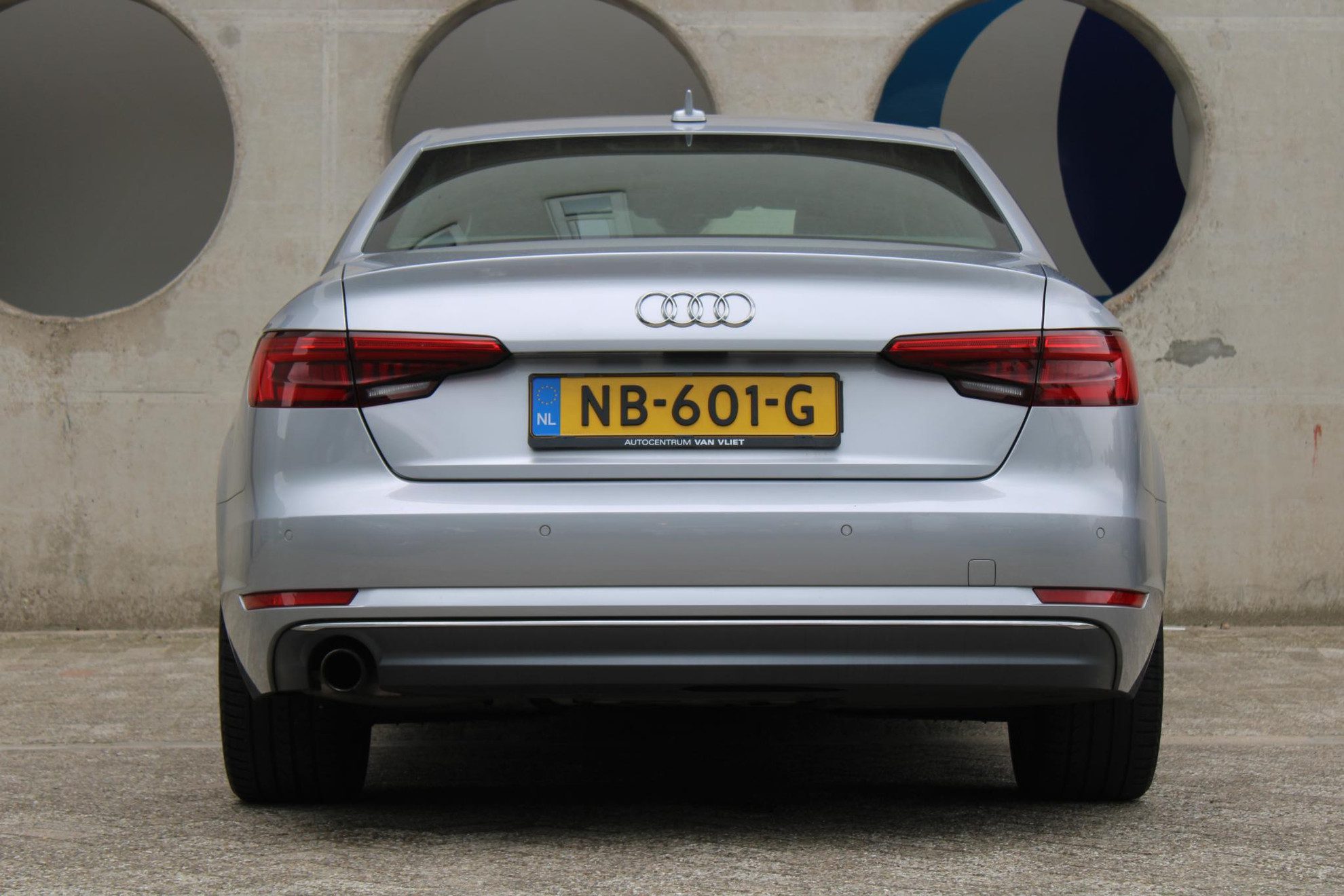 Audi A4 Limousine 1.4 TFSI Lease Edition | S LINE | NAVIGATIE | ALL SEASON BANDEN |