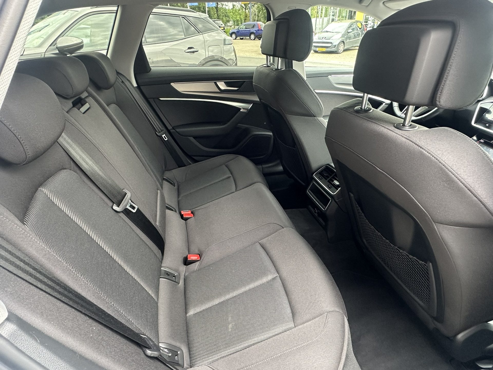 Audi A6 Avant 40 TDI 204pk Advanced edition | LED | Sportstoelen elekt. verstelbaar | 360 gr. Camera | Apple Carplay | Navi