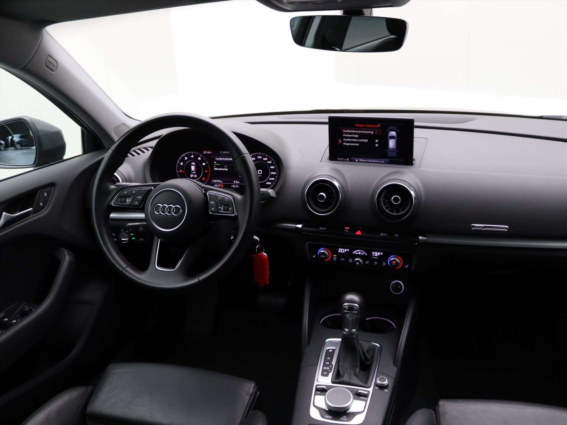 Audi A3 Sportback 35 TFSI 150pk Automaat Platinum Business [ VIRTUAL+LED+NAVI+CRUISE+CLIMATE+STOELVERWARMING ]