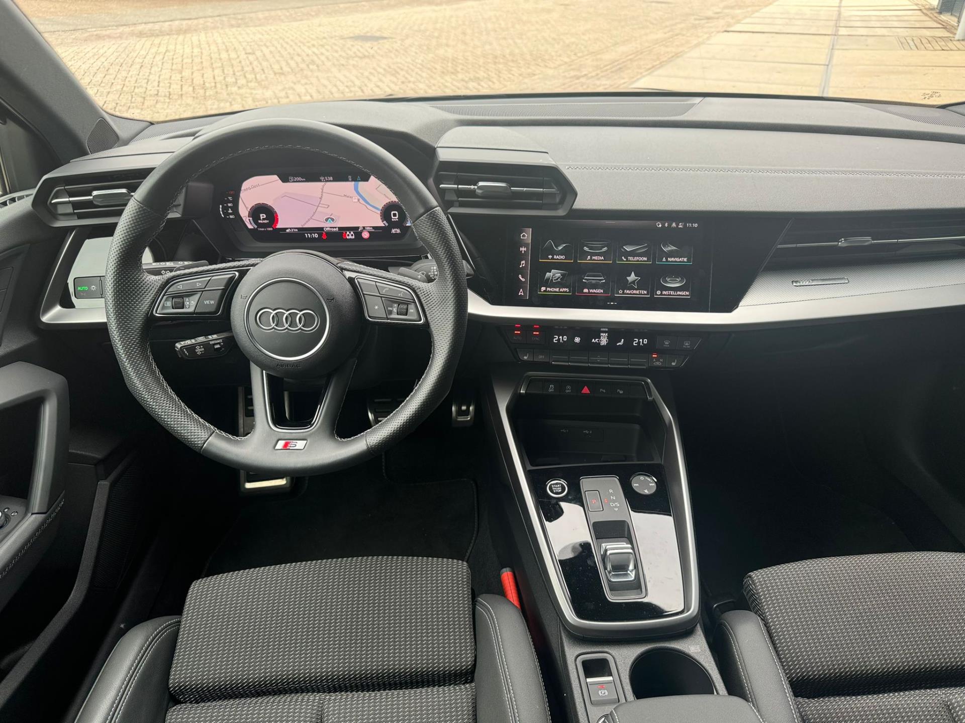 Audi A3 Limousine 35 TFSI 3x S-LINE Aut. ORG.NL l PANO l VIRTUAL l ST-VERW l ADAPT.CRUISE l CARPLAY