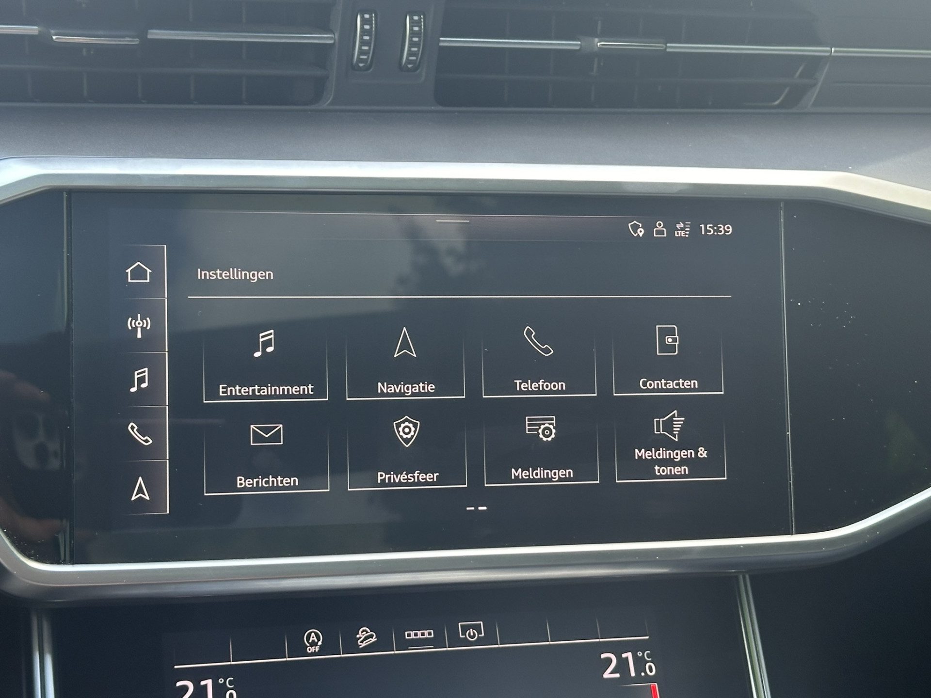 Audi A6 Allroad quattro 45 TDI | LED | PANO | Keyless | Luchtvering | Apple Carplay | Stoelen- Stuur en achterbank verwarmd | Trekhaak .