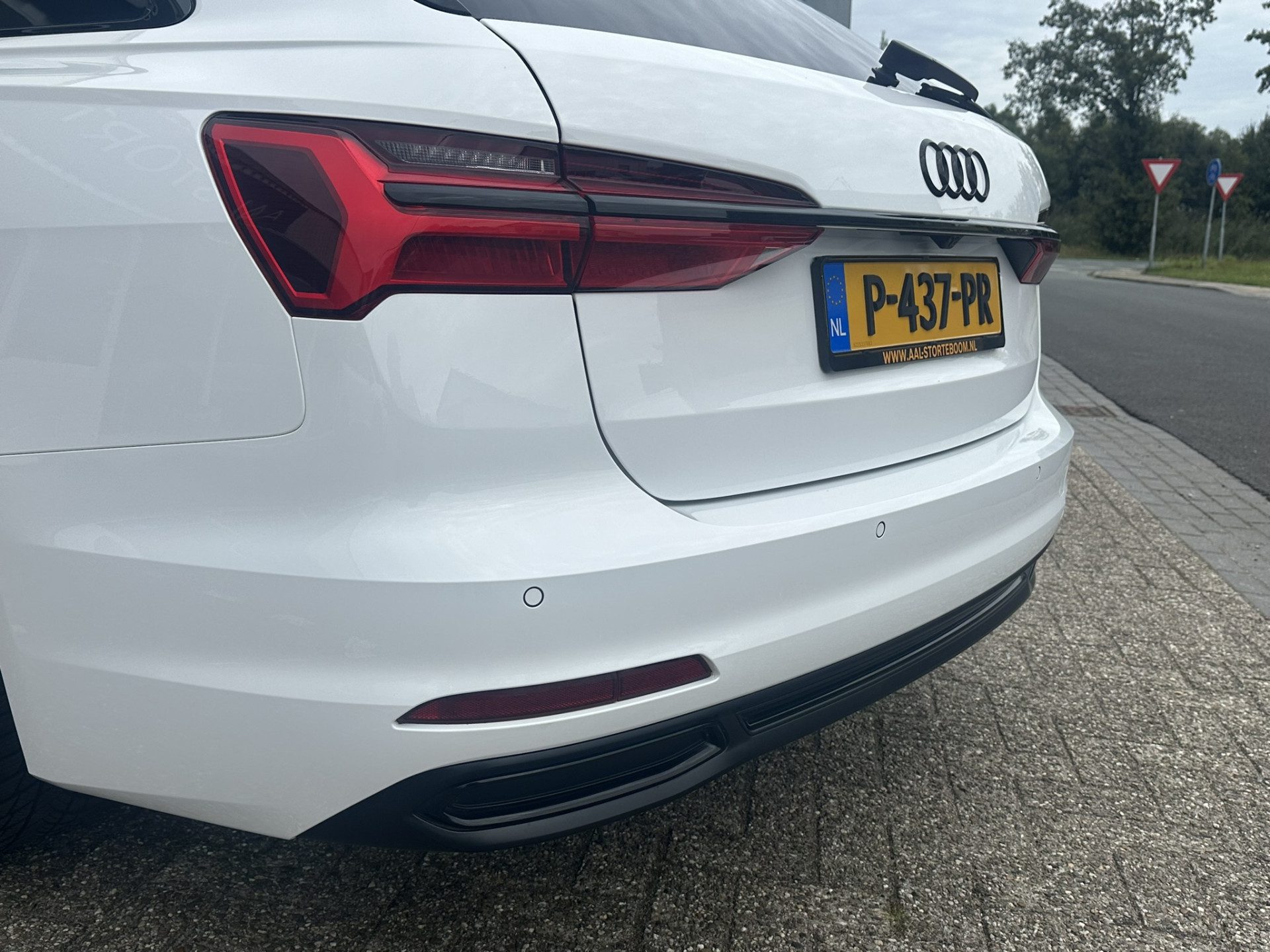 Audi A6 Avant 40 TDI 204pk Advanced edition | LED | Sportstoelen elekt. verstelbaar | 360 gr. Camera | Apple Carplay | Navi