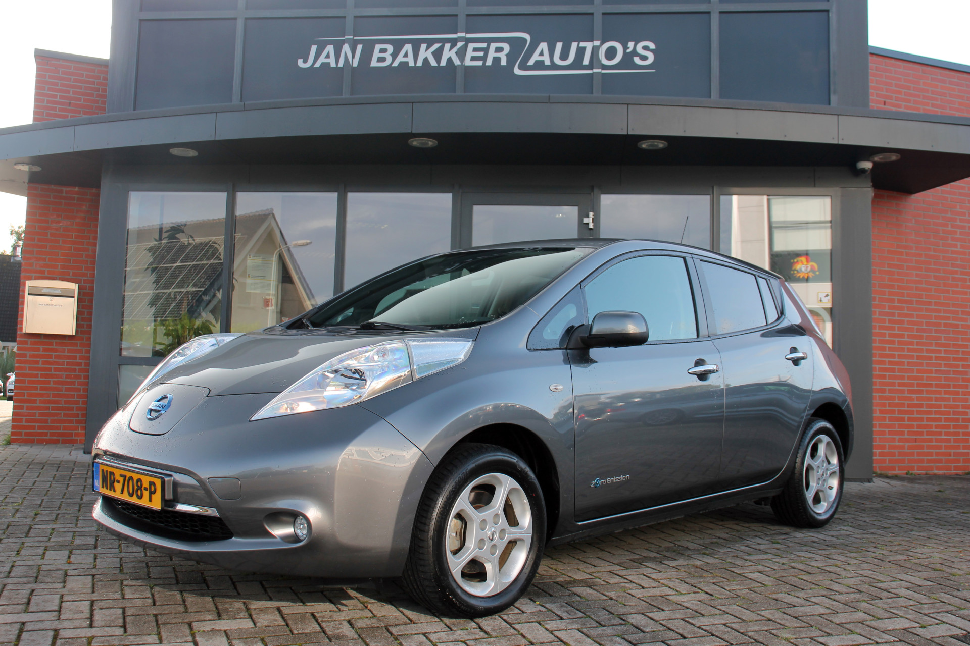 Nissan Leaf Acenta 30 kWh ✅✅ €2000,- SEPP Subsidie *** ✅ Jaar garantie ✅ Stoelverw. V + A ✅ NAP