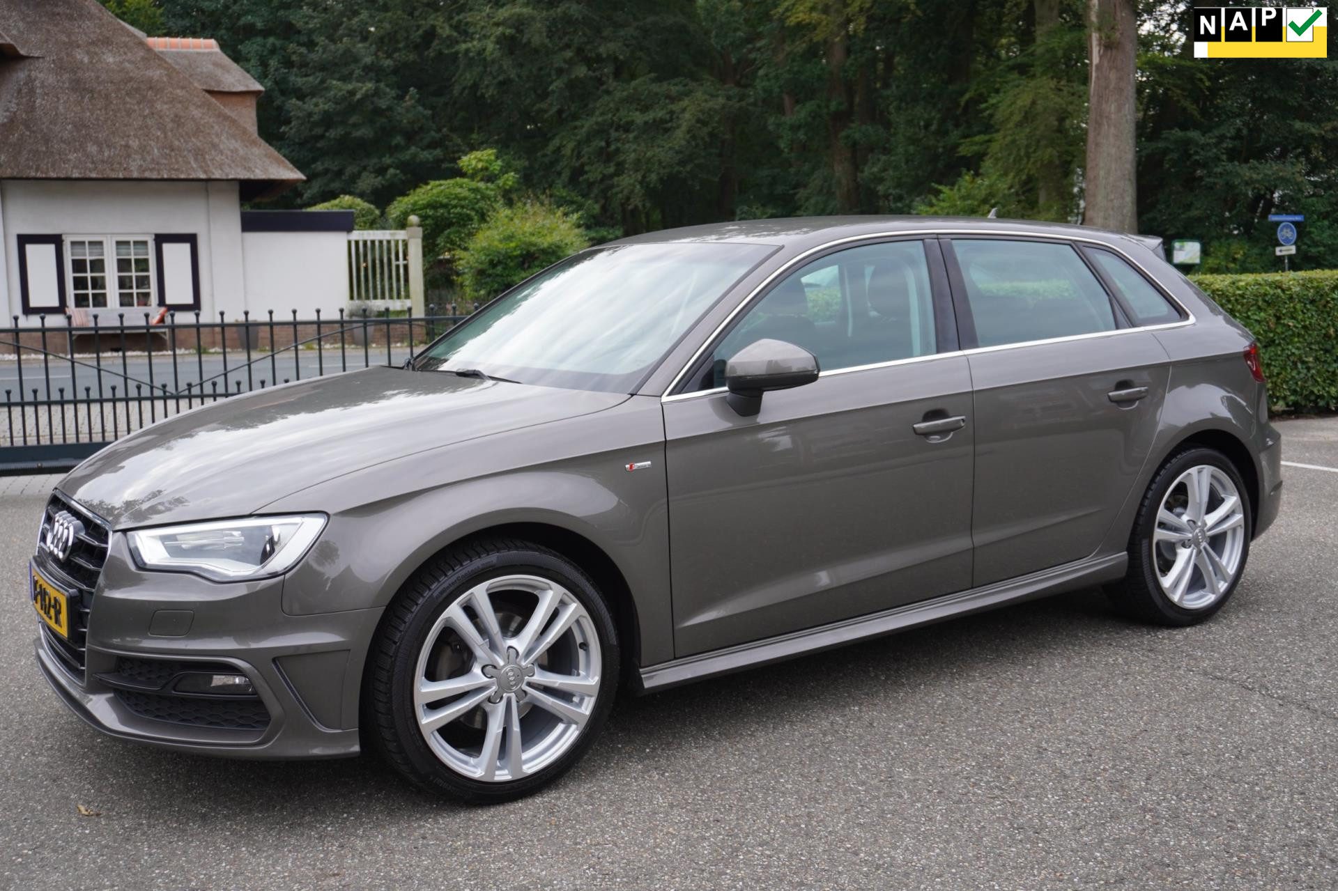 Audi A3 Sportback 1.2 TFSI Adrenalin S Line Navi Cruise Lm Velgen