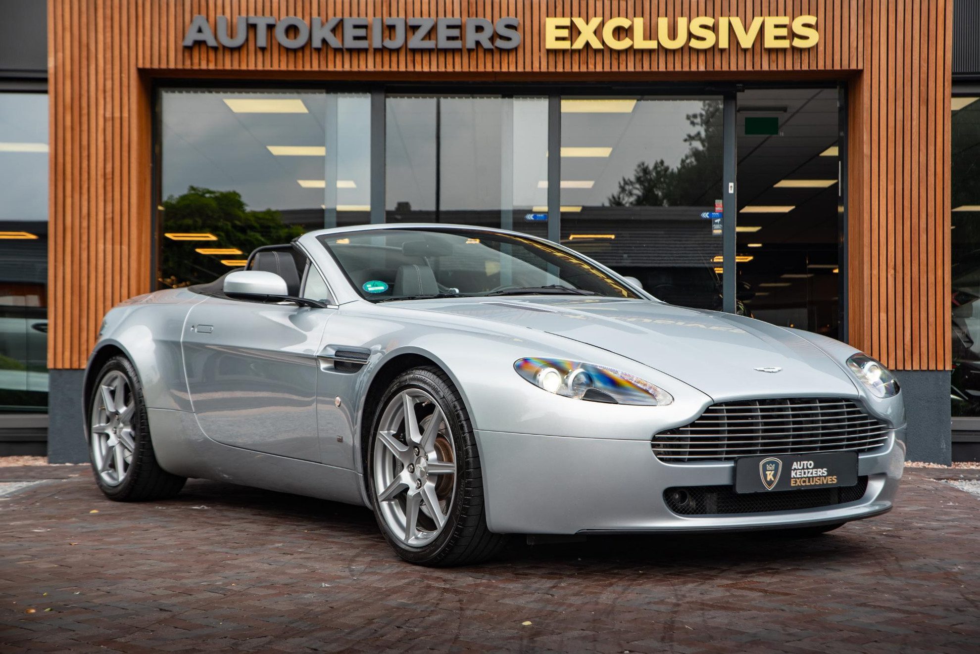 Aston Martin V8 Vantage Roadster 4.3 V8 Sportshift Youngtimer Top staat