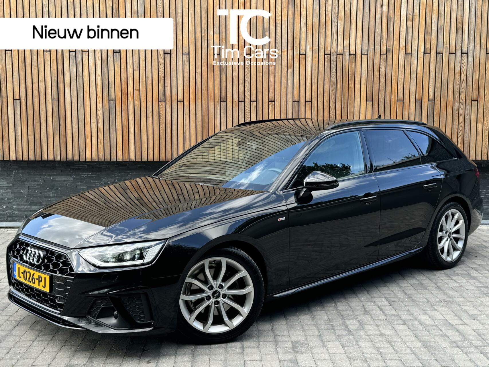 Audi A4 Avant 35 TFSI S edition Automaat | Matrix Led | Zwart optiek | Climate Control | Cruise Control | Getint glas | Apple CarPlay | Parkeersensoren achter