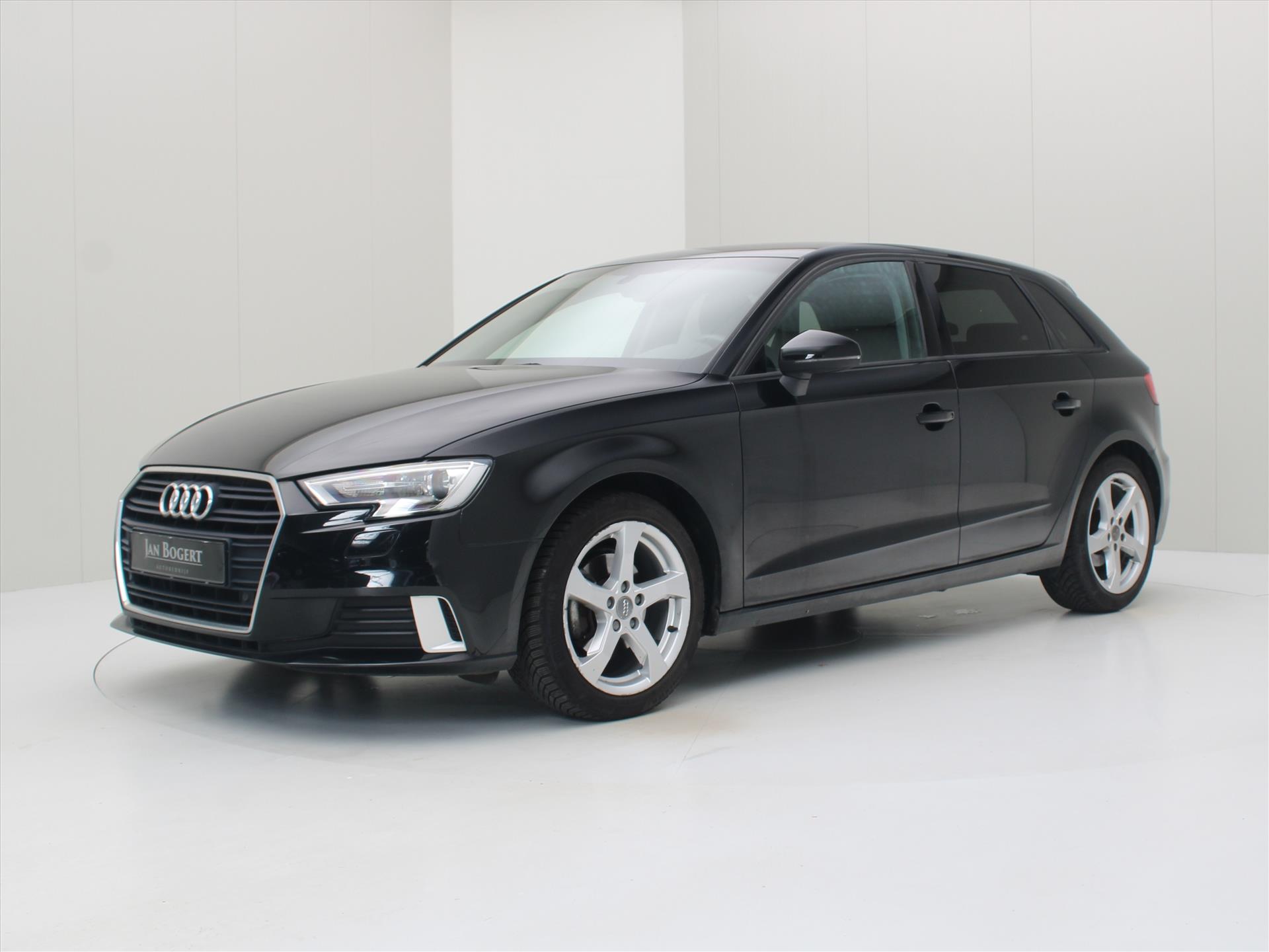 Audi A3 Sportback 1.5 TFSI 150pk 6-Bak Ultra Sport Edition [ XENON+LEDER+NAVI+CLIMATE+STOELVERWARMING ]