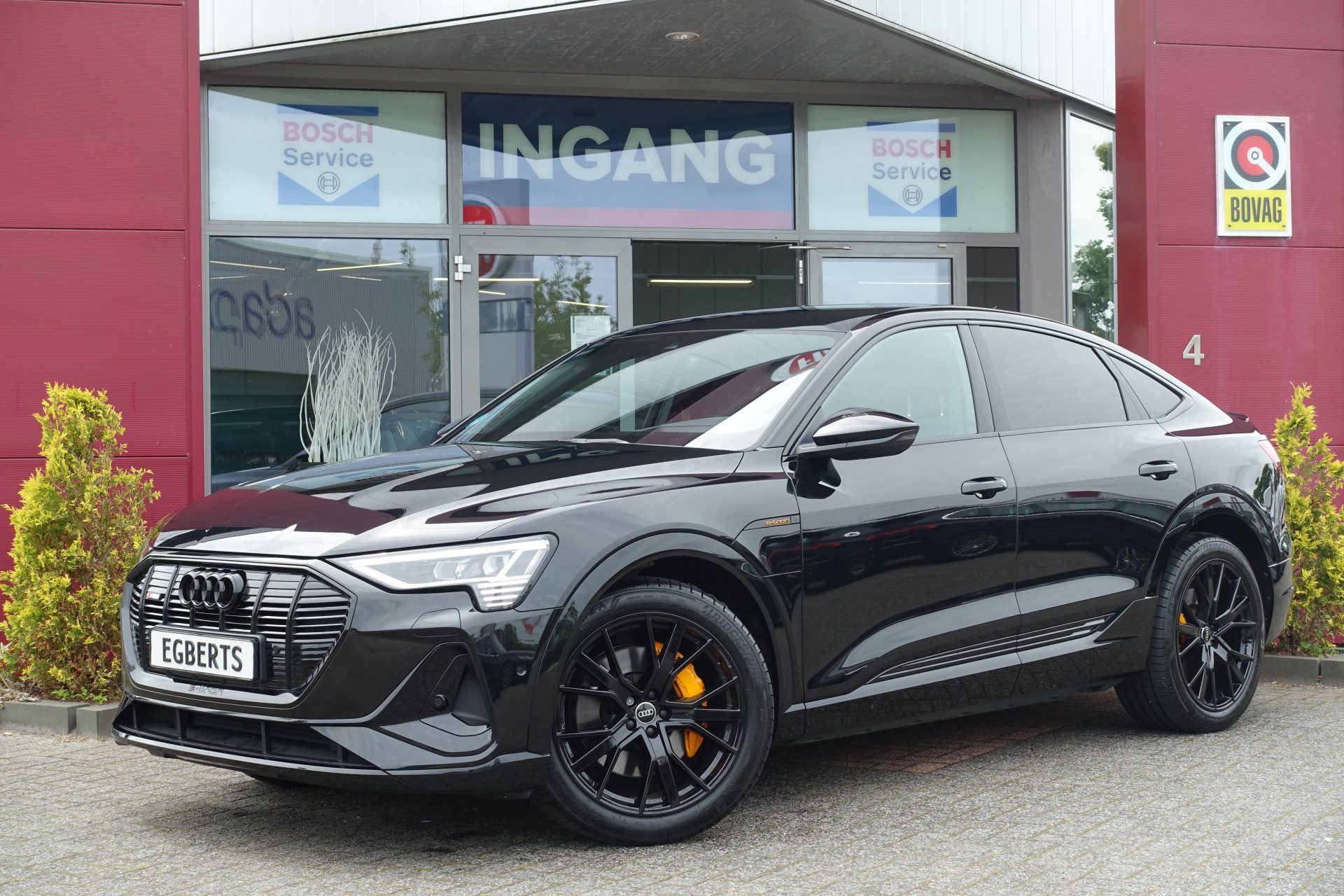 Audi e-tron 55 quattro 2x S-line | 21″ | Matrix | Head-up | ACC | Memory | Black Line