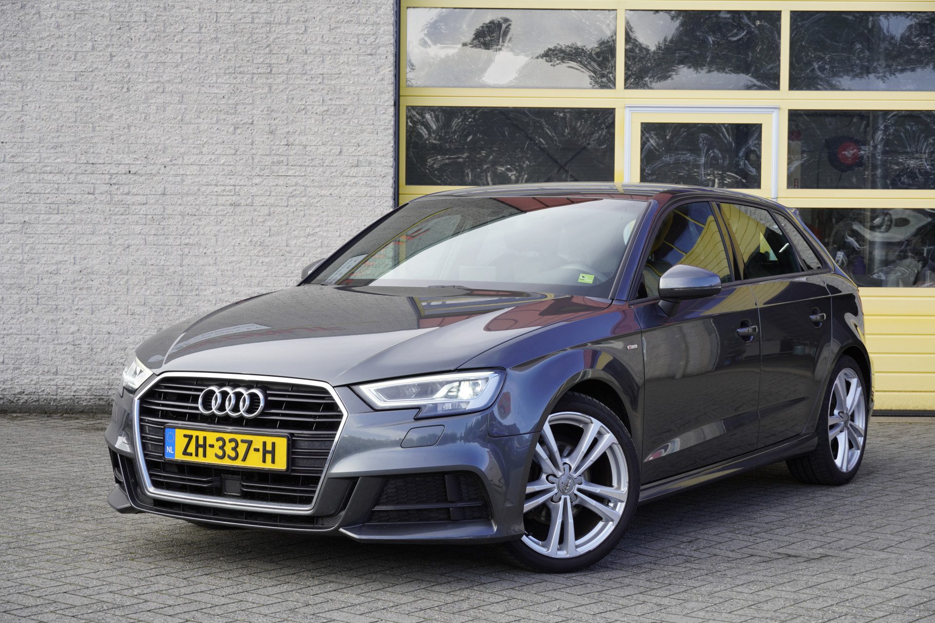 Audi A3 Sportback 35 TFSI 150PK! Automaat S-Line BJ2019 Lmv 18″ | Led | Pdc | Navi | Dynamische knipperlichten | Climate control | Cruis