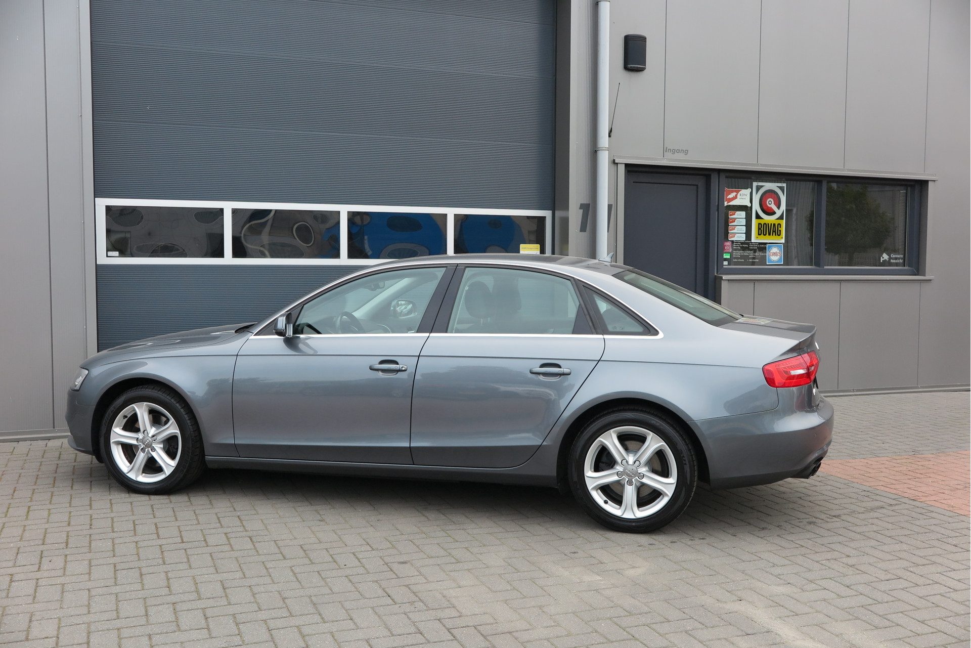 Audi A4 Limousine 1.8 TFSI 125kw 170pk Business Edition Automaat, Xenon, Stoelverw. Leer, Cruisecontrol, Airco , Navigatie etc.