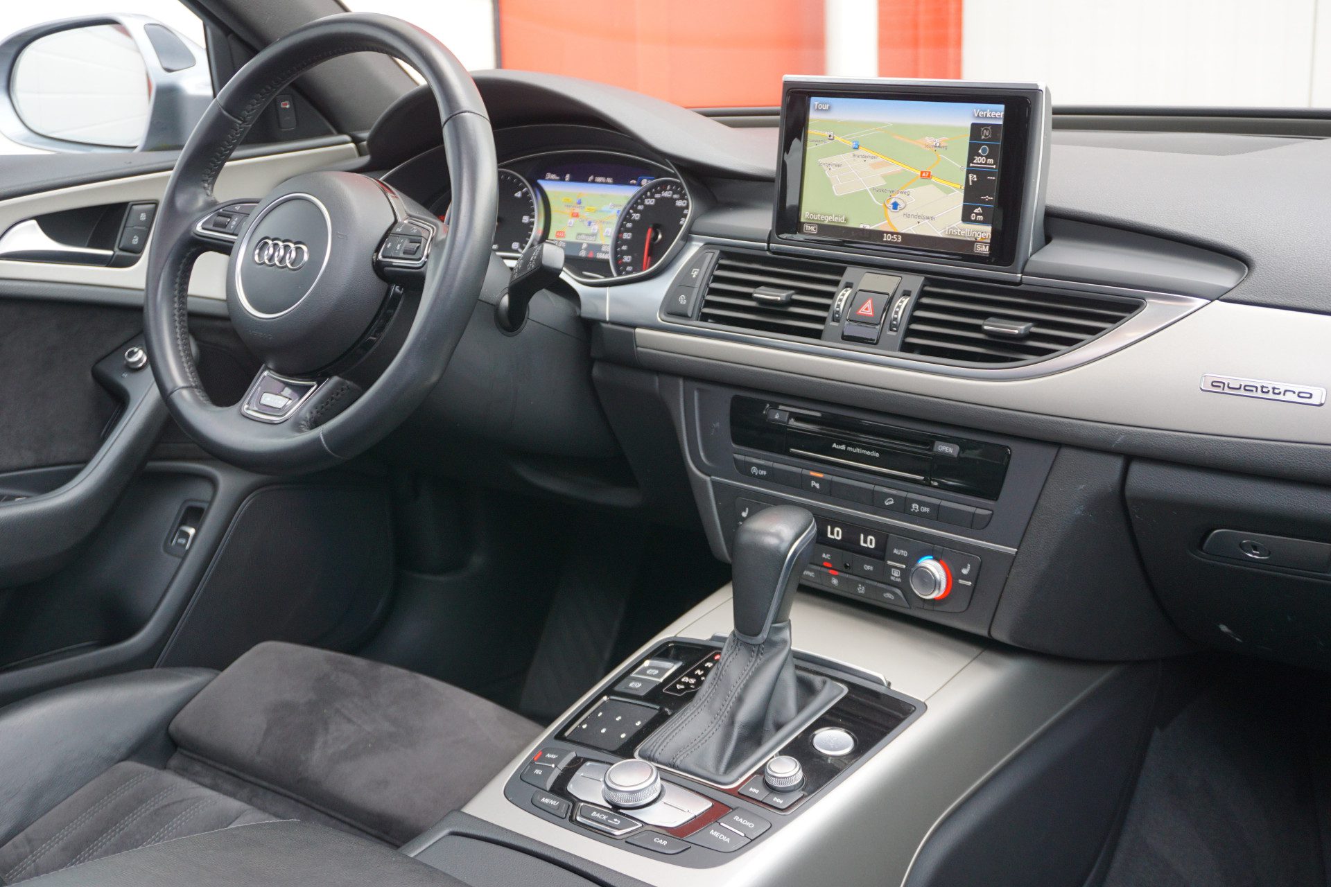 Audi A6 Allroad quattro 3.0 TDI BiT Business Edition | Luchtvering | Panoramadak | ACC | Camera | Standkachel |