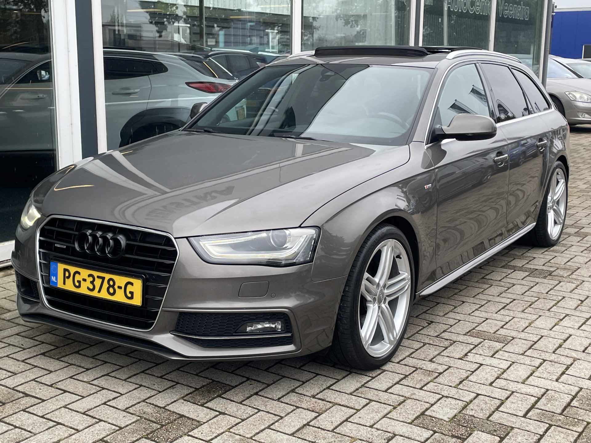 Audi A4 Avant 2.0 TDI quattro Sport Edition Schuif-kanteldak / Bang & Olufsen / Stoelverwarming / S-Line